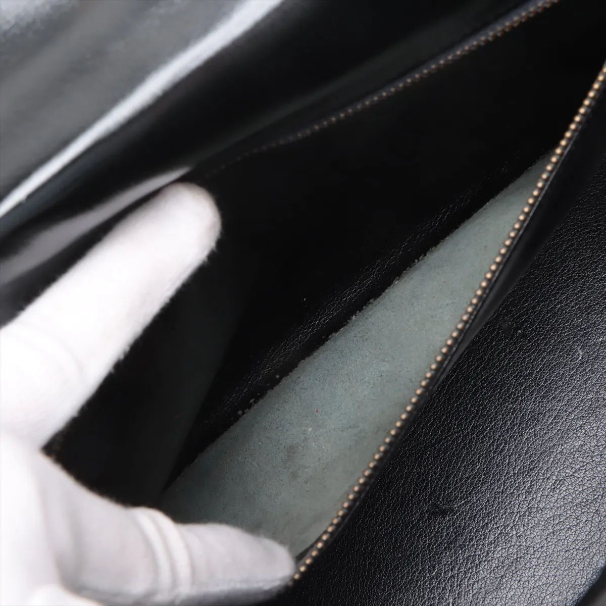 [Individually wrapped] Hermes Kelly 32 Serie Box Calf Black Gold Hardware Q:1987 Crochette string tear — view 8