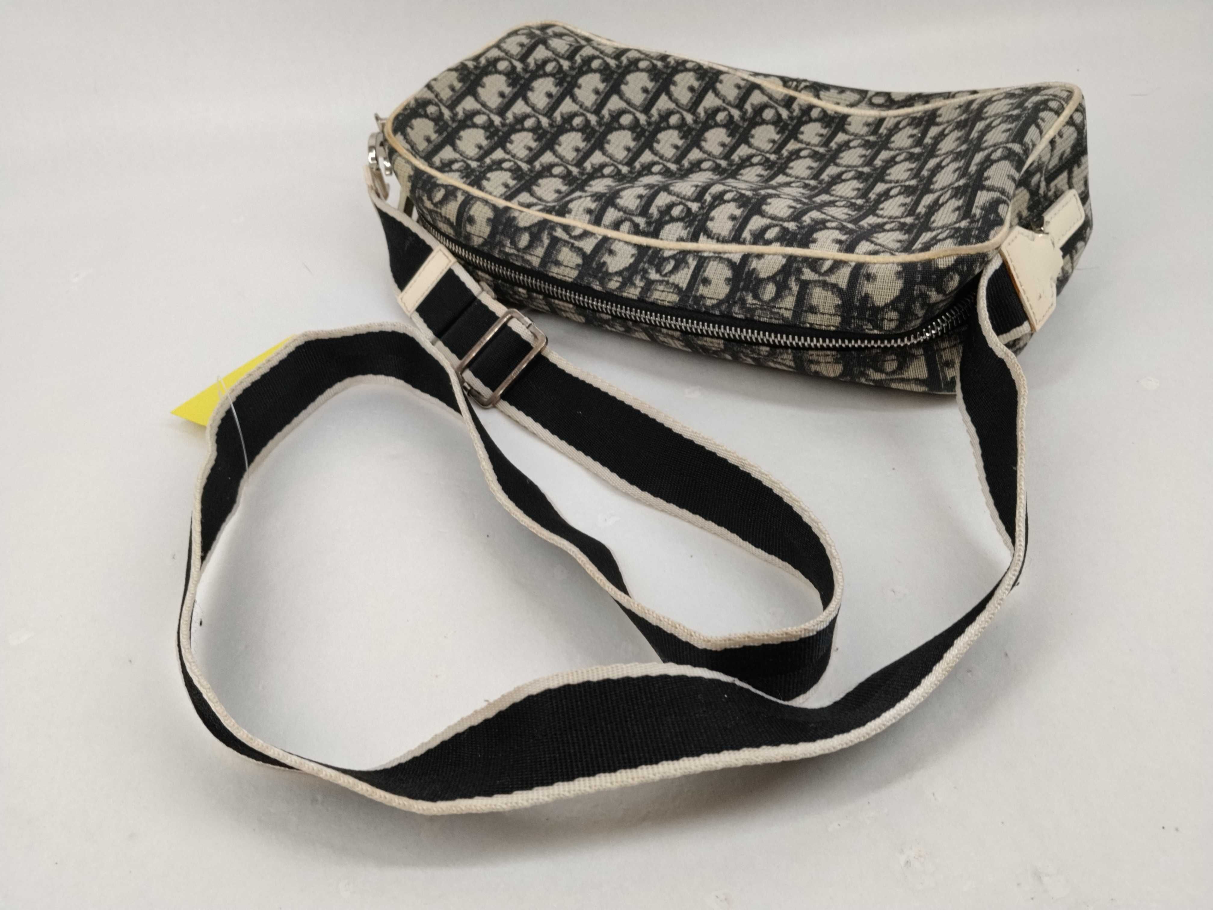 Trotter No. 2 Shoulder Bag — view 6