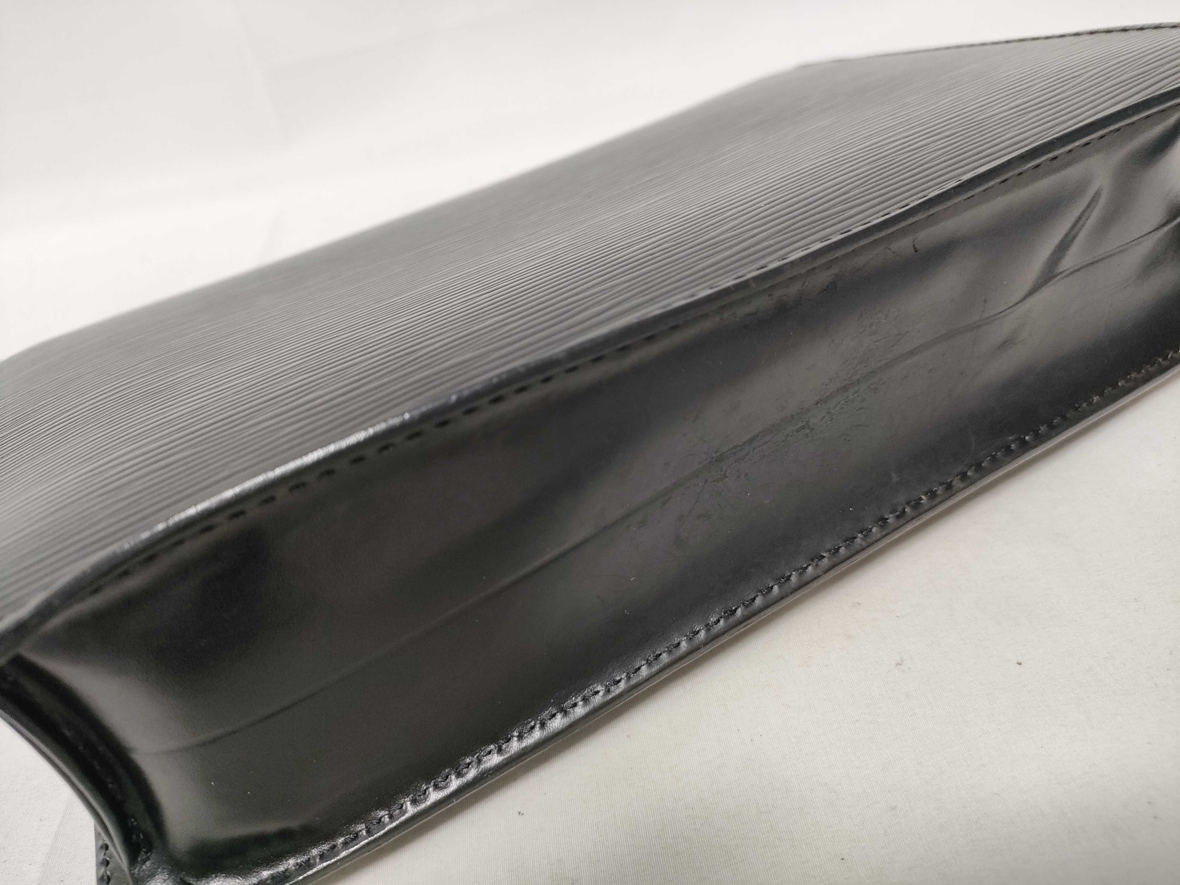 Epi Louis Vuitton Dragonne M52612 Clutch Bag Second Bag — view 6