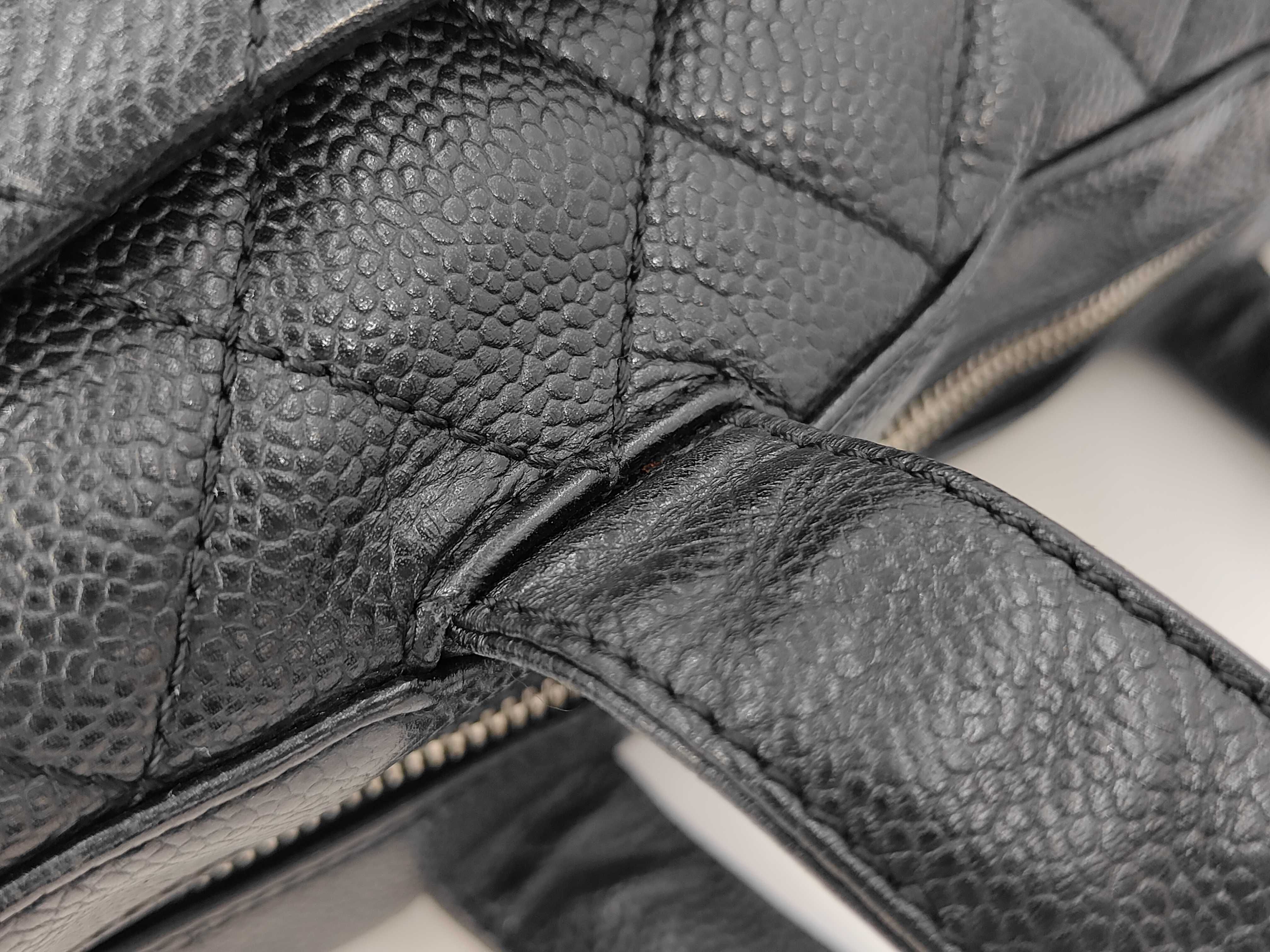 Matelassé Caviar Skin Handbag — view 7