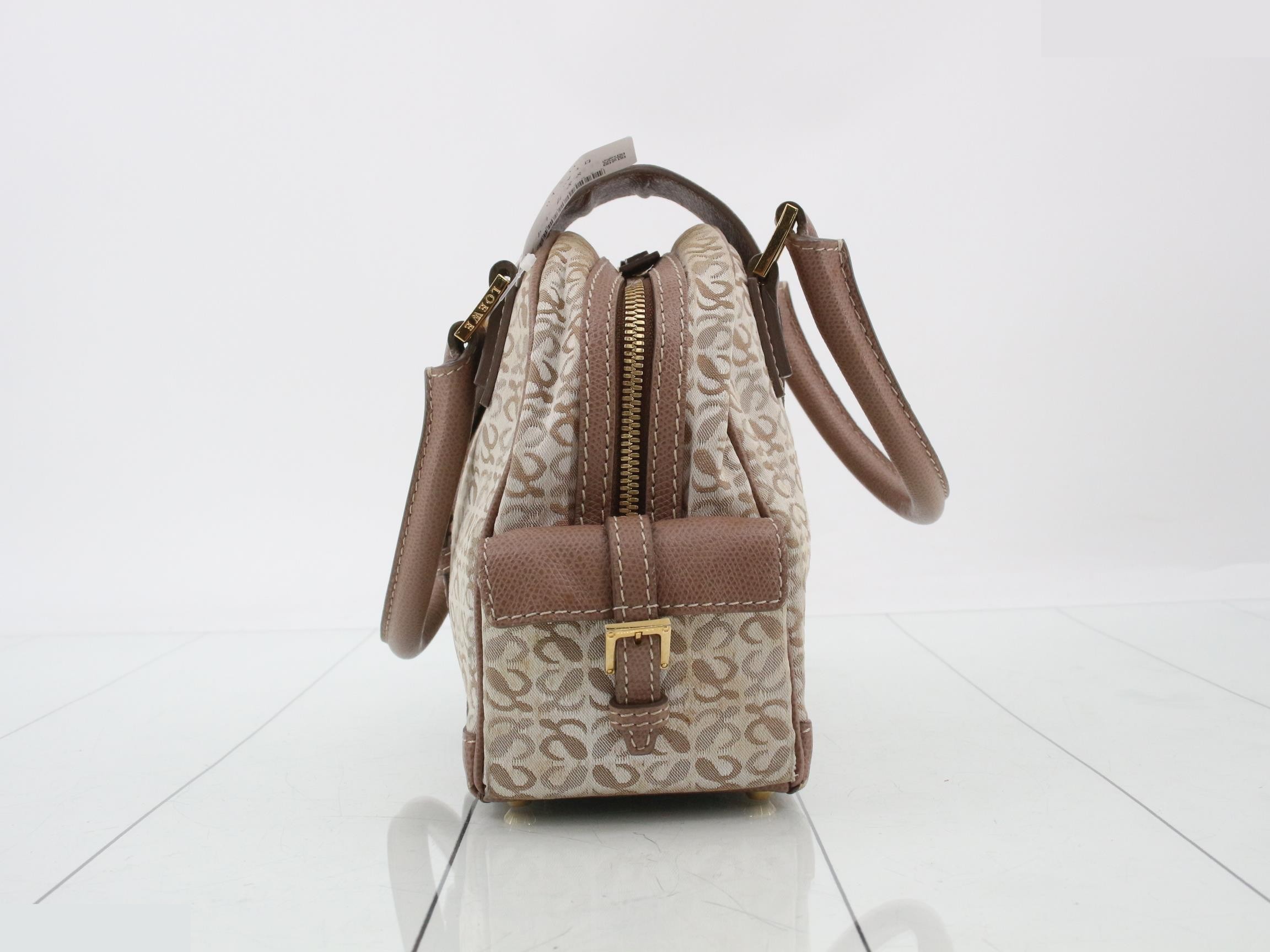 handbag — view 3
