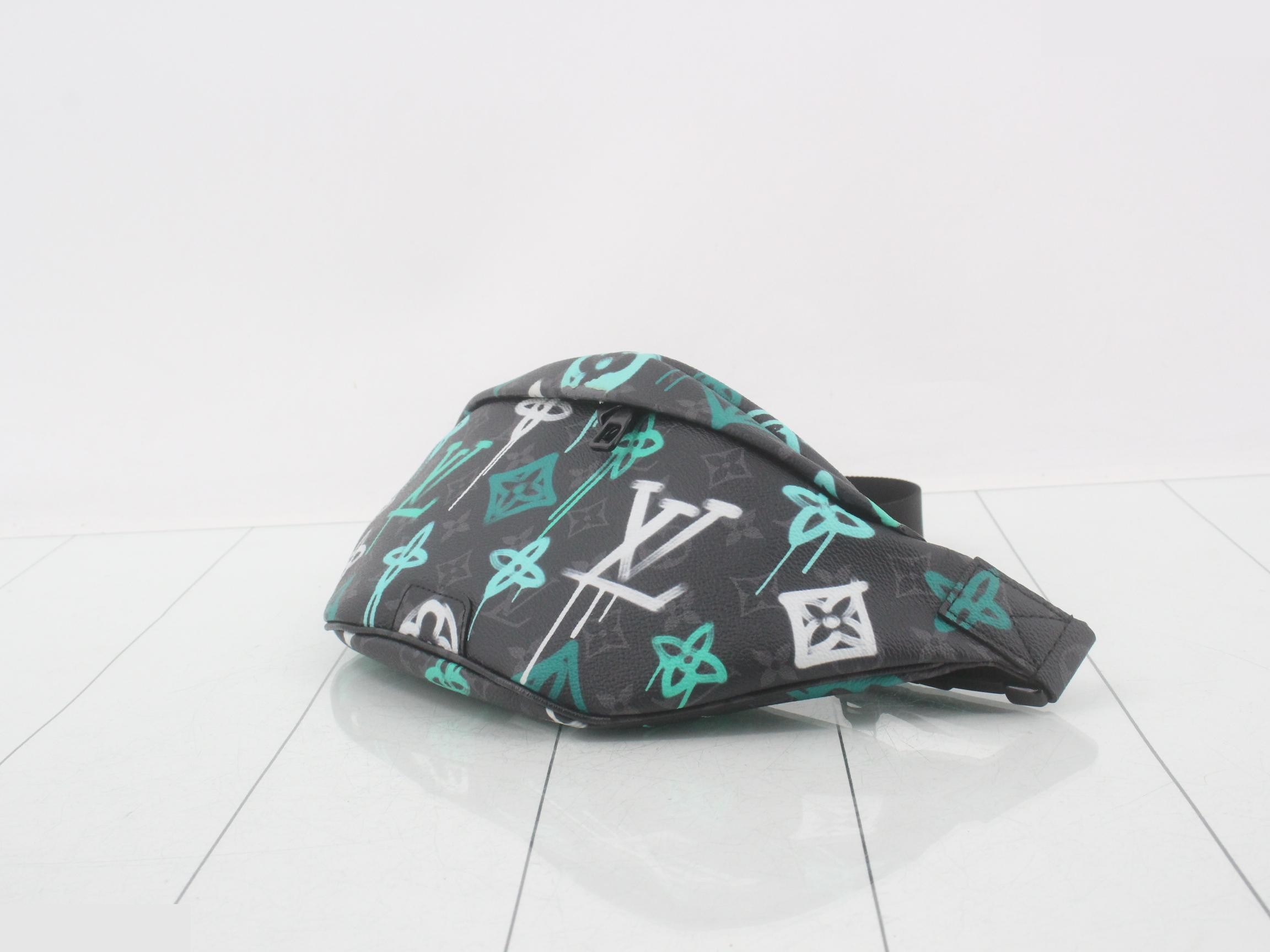 Discovery Bumbag PM M21397 Body Bag — view 6