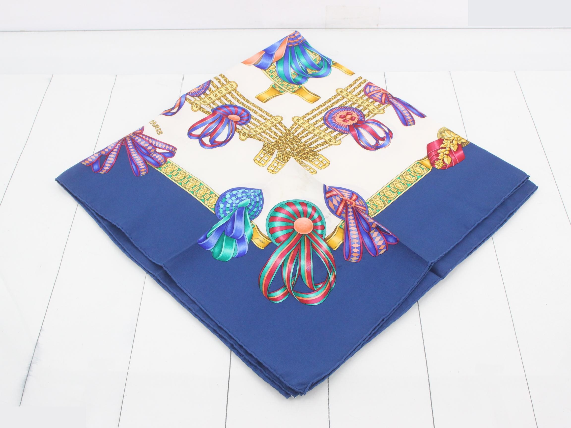 Scarf with tag — view 2