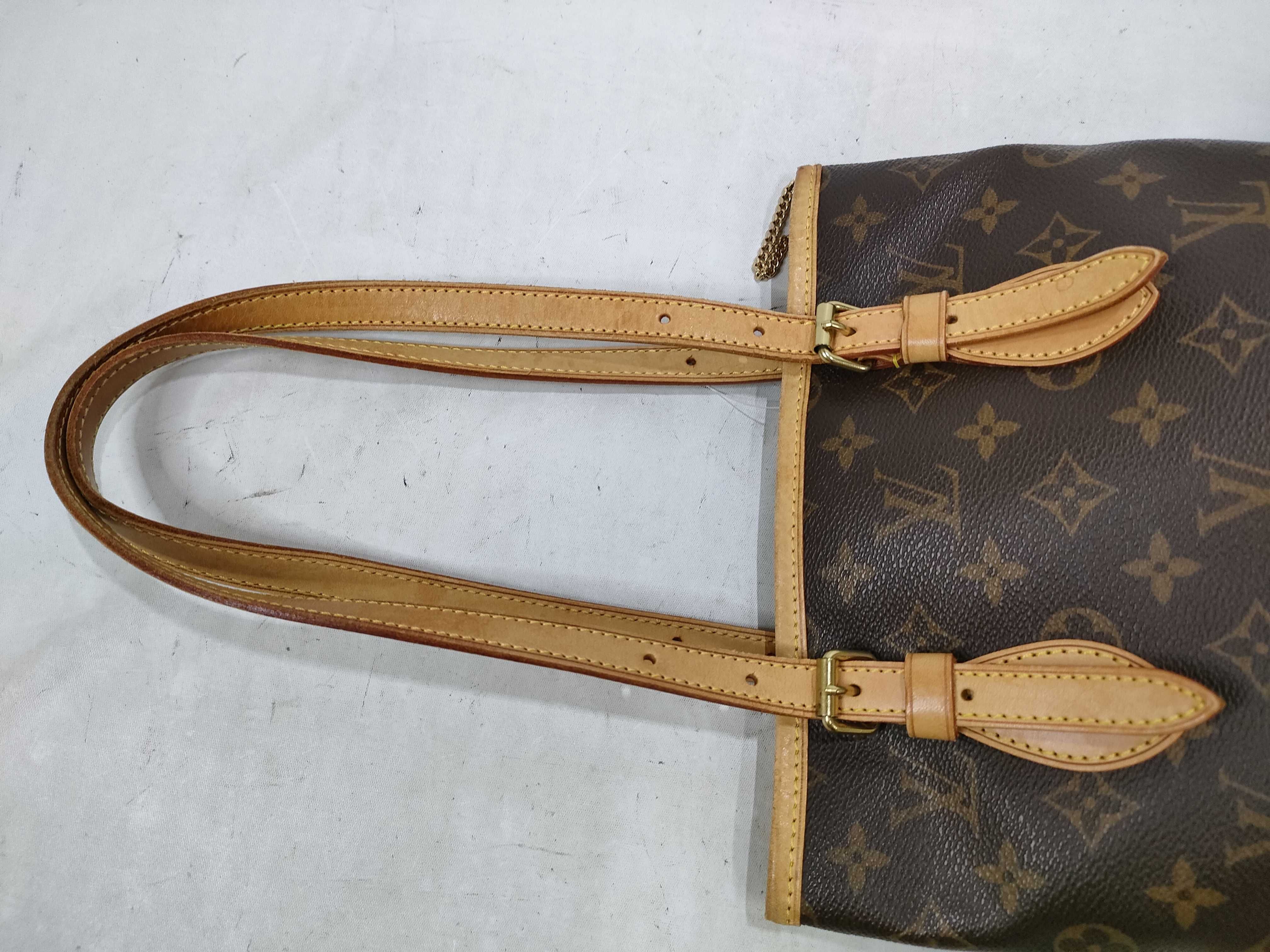 Monogram M42238 Petite Bucket PM Handbag — view 3