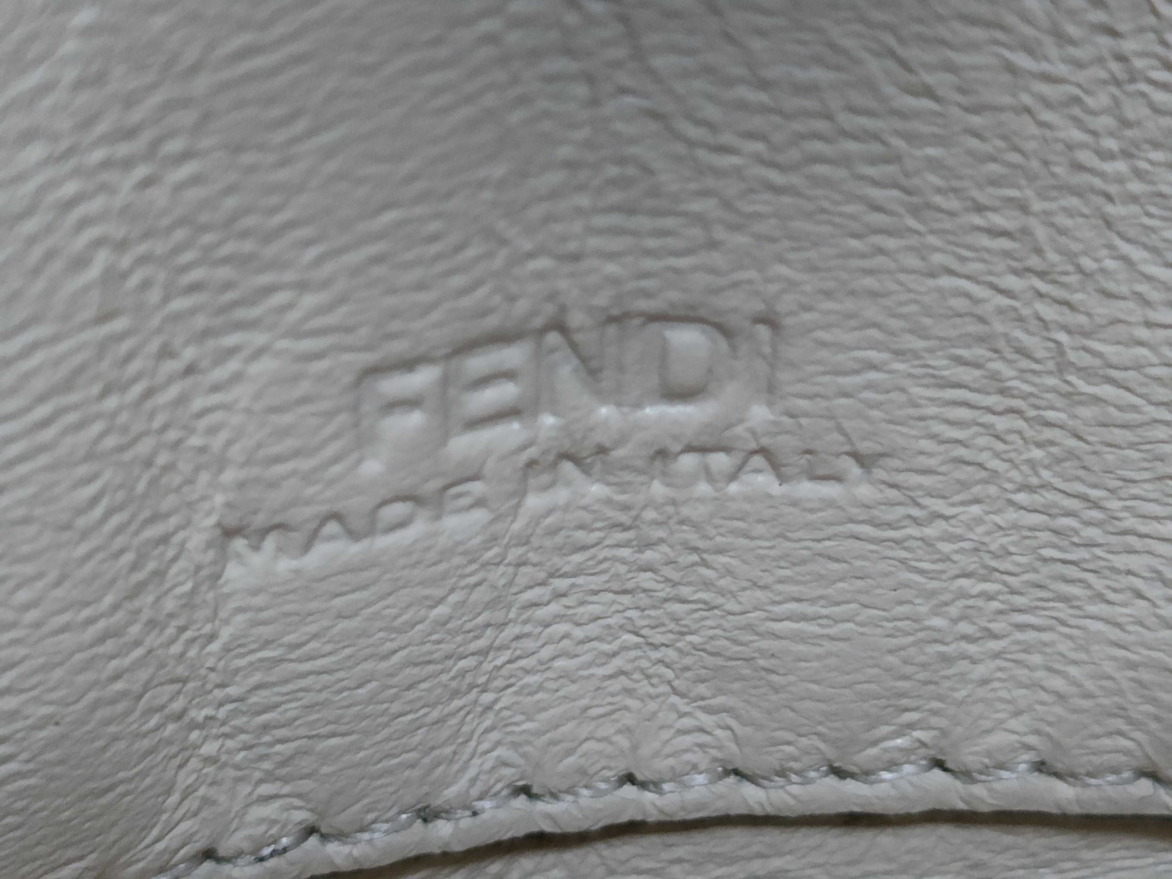 chain shoulder bag — view 10