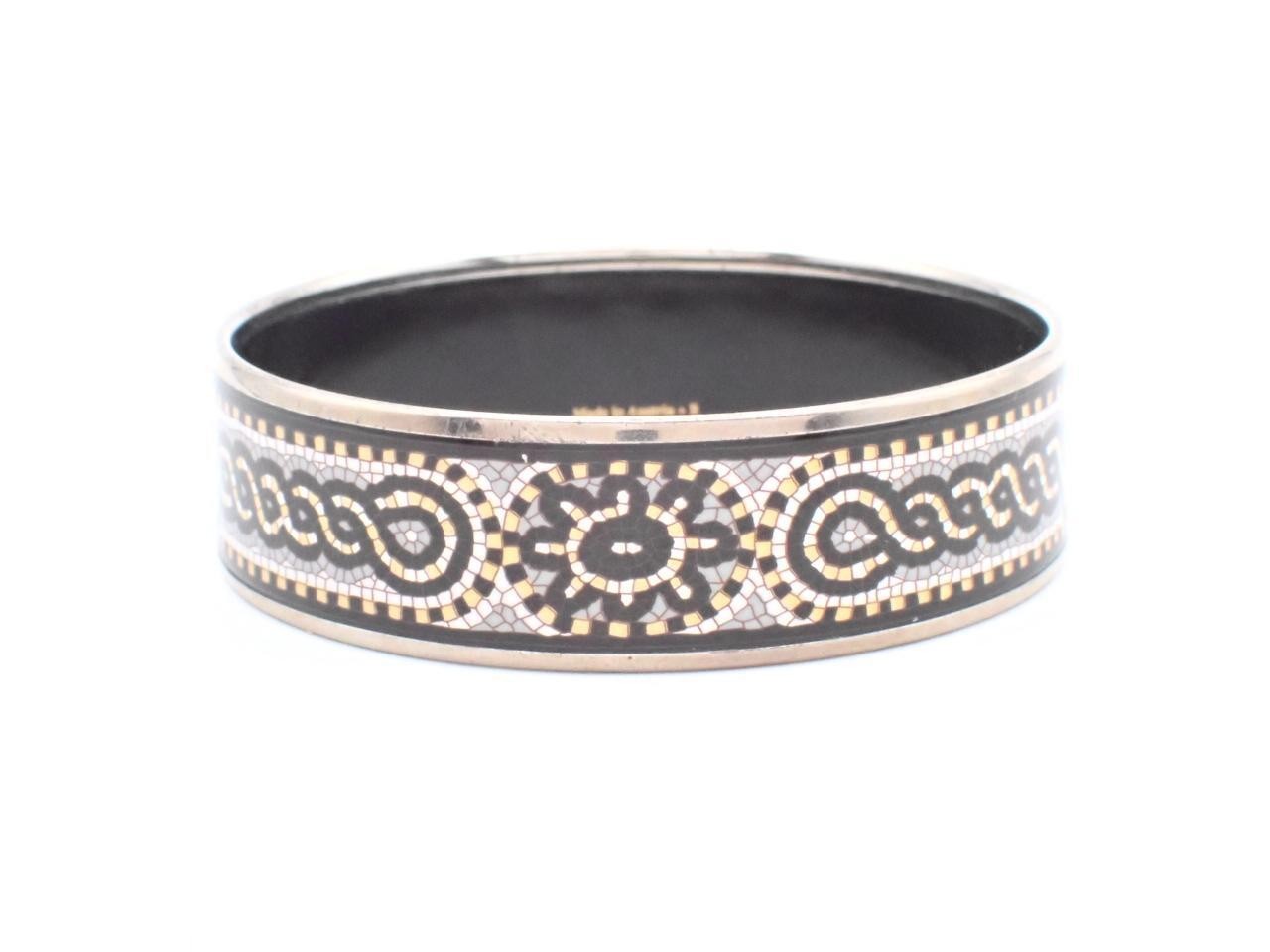 Enamel GM Bangle, Wrist size approximately 20cm — view 2