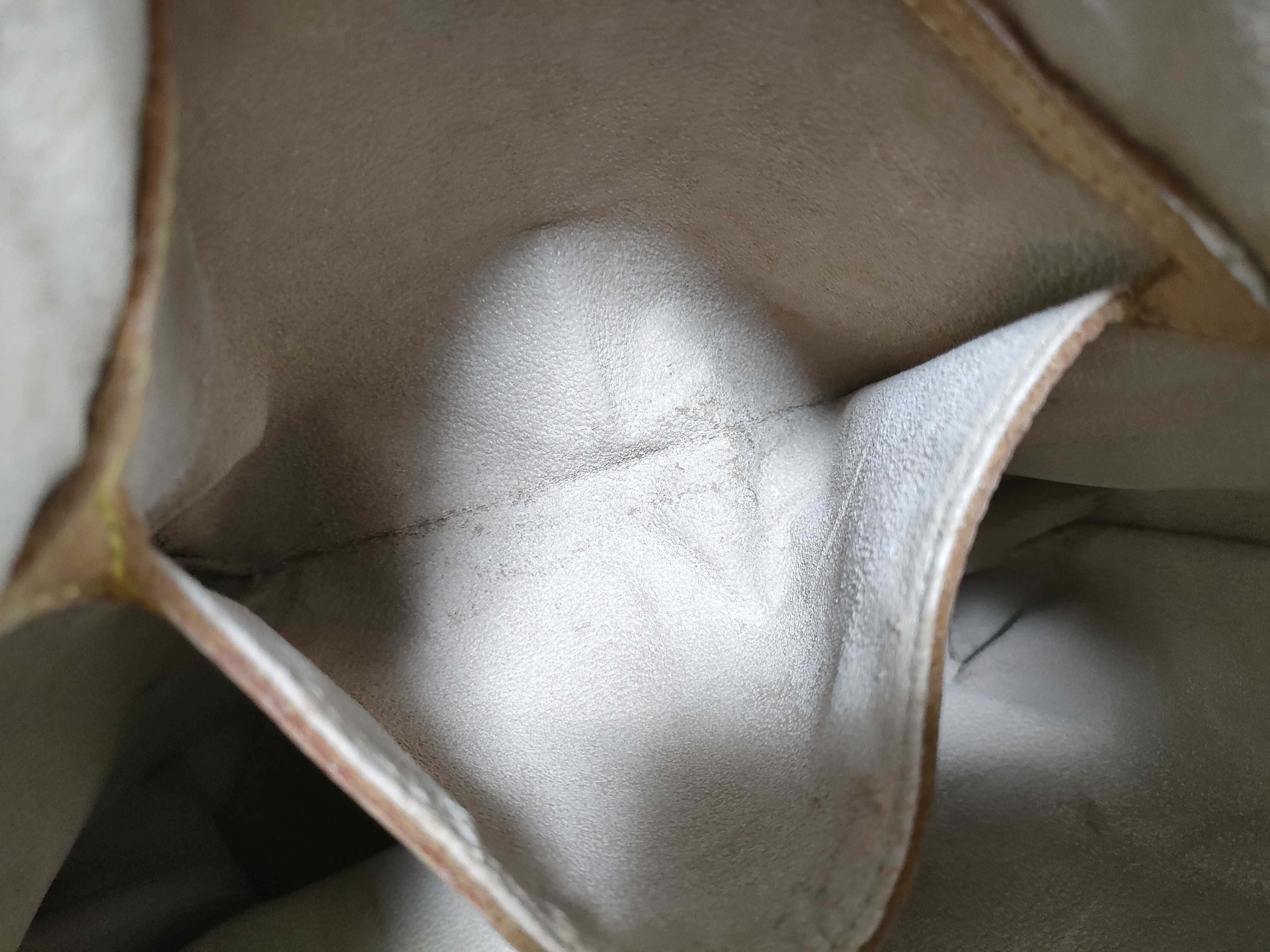 Monogram Vuitton Bucket GM M42238 Shoulder Bag — view 11