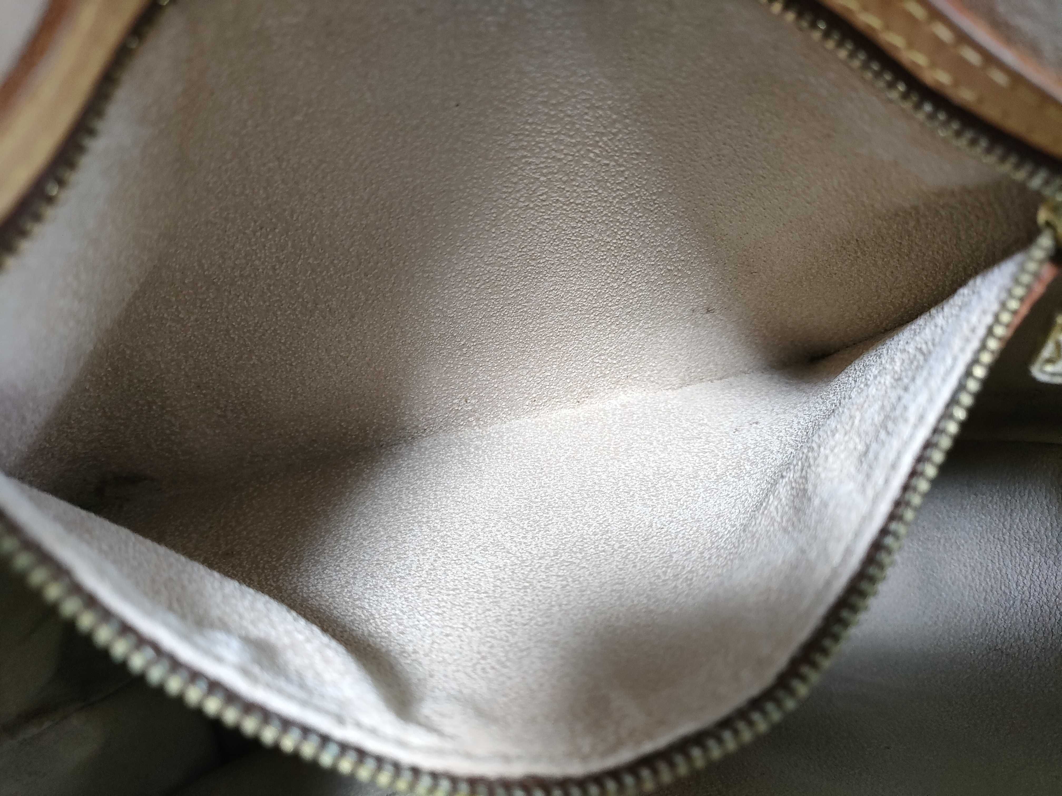 Monogram Vuitton Bucket GM M42238 Shoulder Bag — view 12