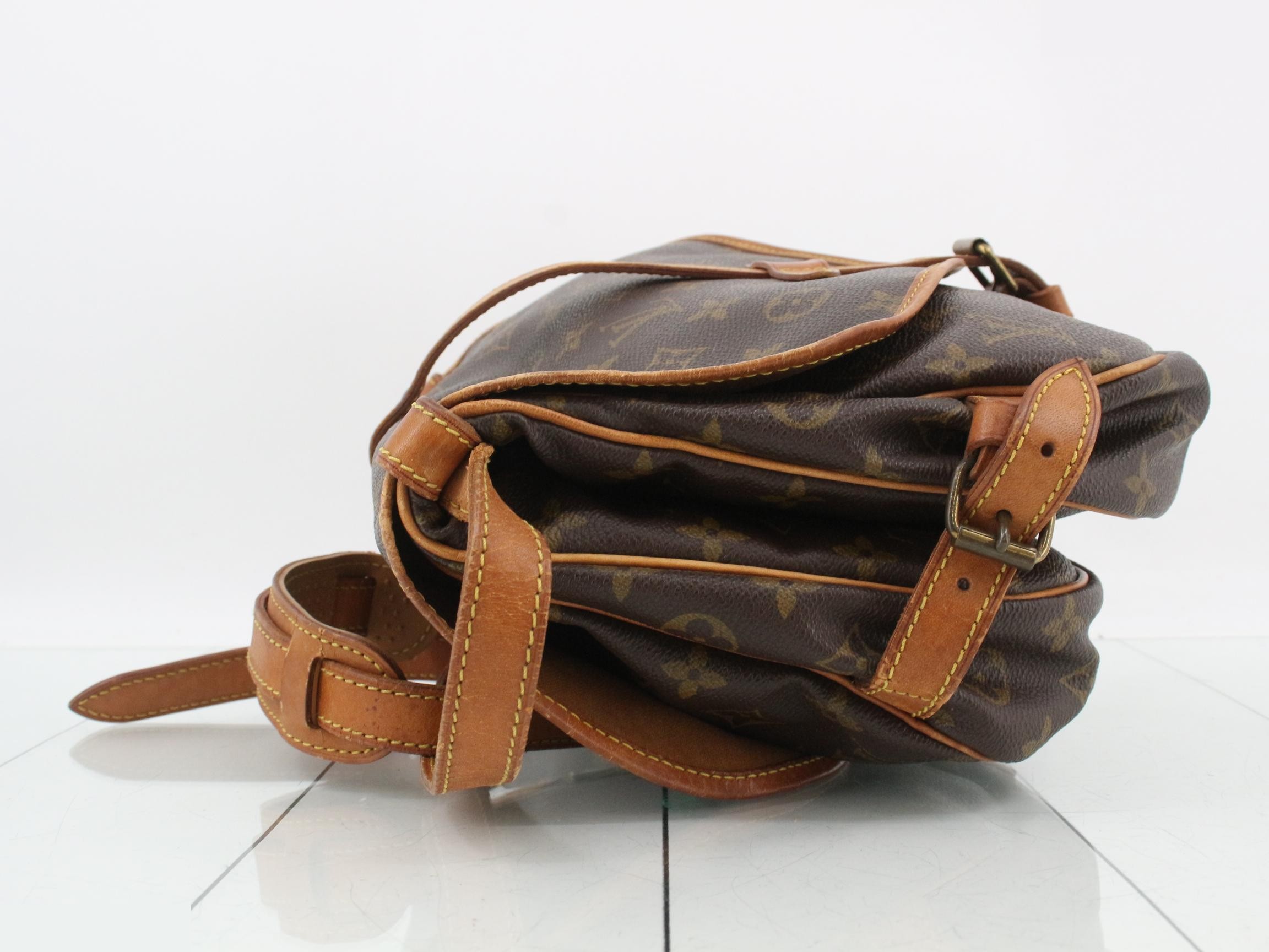 LV Monogram Saumur 30 M42256 AR0970 (Accessories not included) — view 4