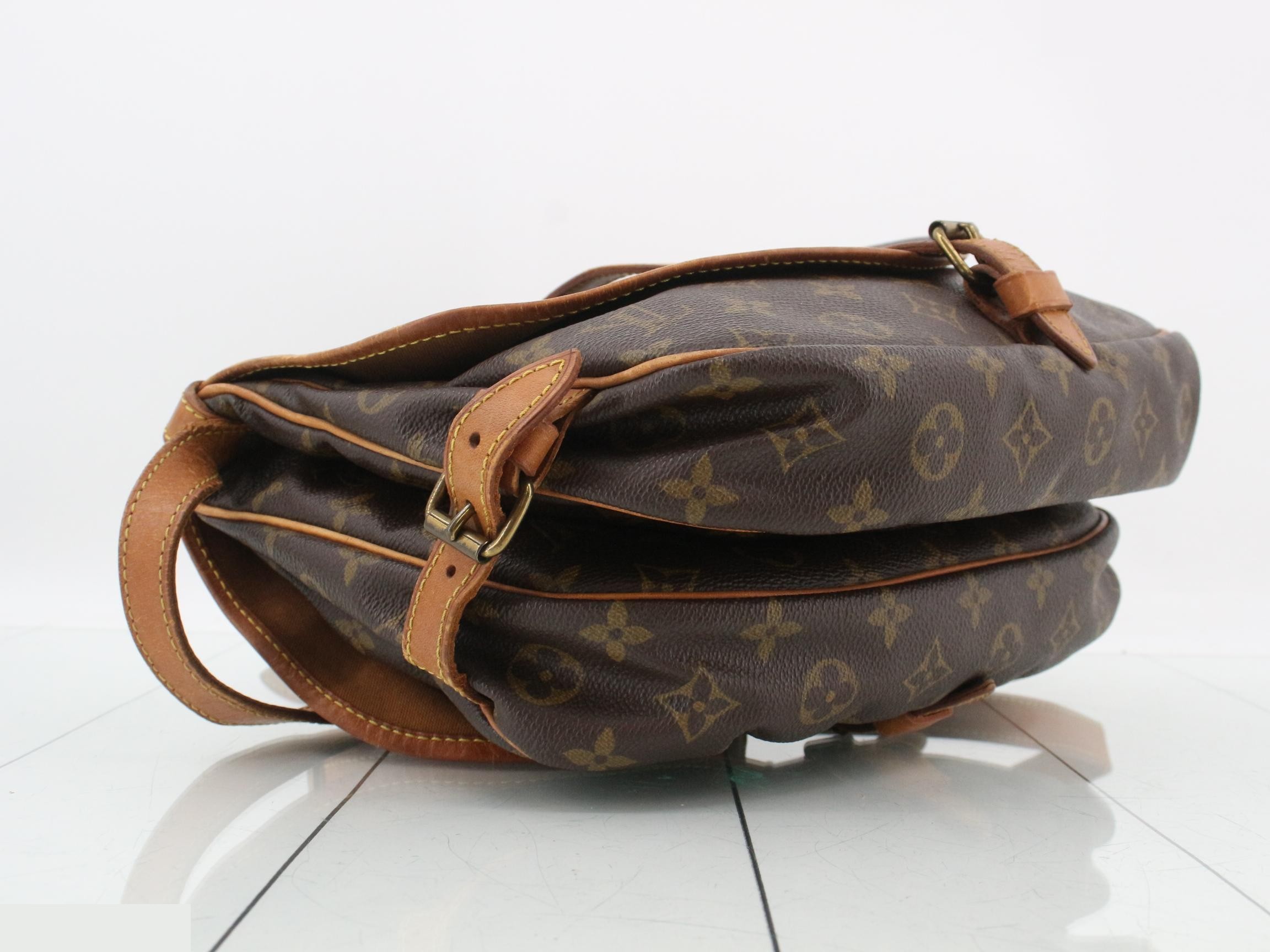 LV Monogram Saumur 30 M42256 AR0970 (Accessories not included) — view 5