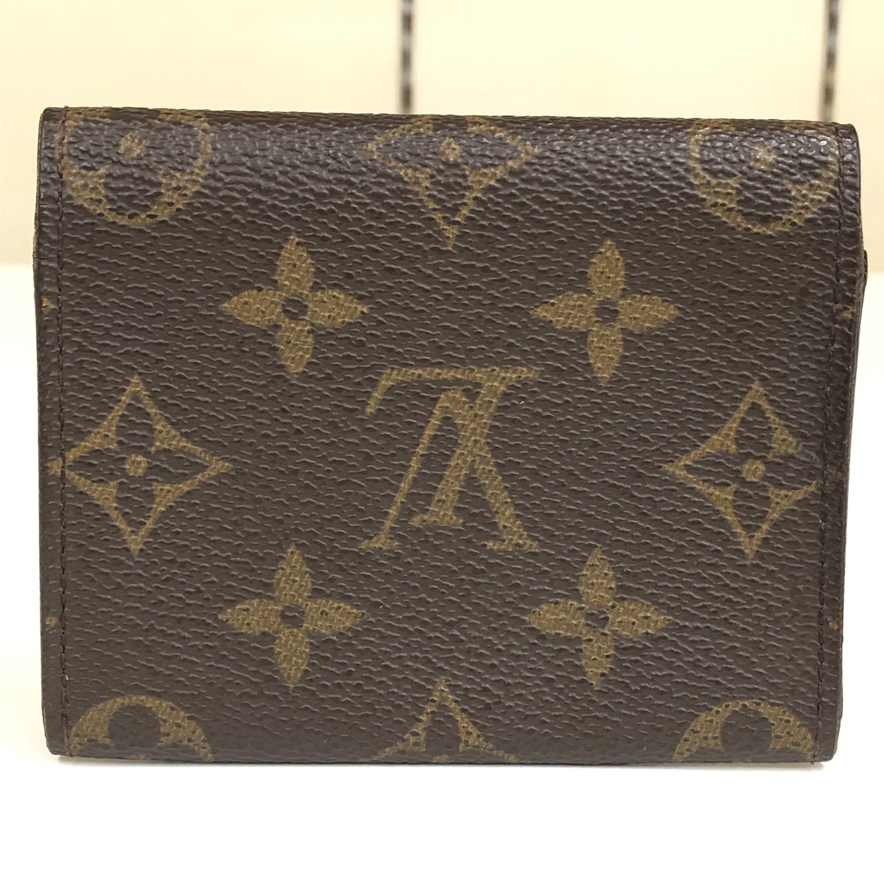 No stickiness. Louis Vuitton Monogram Enveloppe Carte de Visite M62920 Card Case CA0041 Business Card Holder Pass Case Made in Spain Card Case — view 2