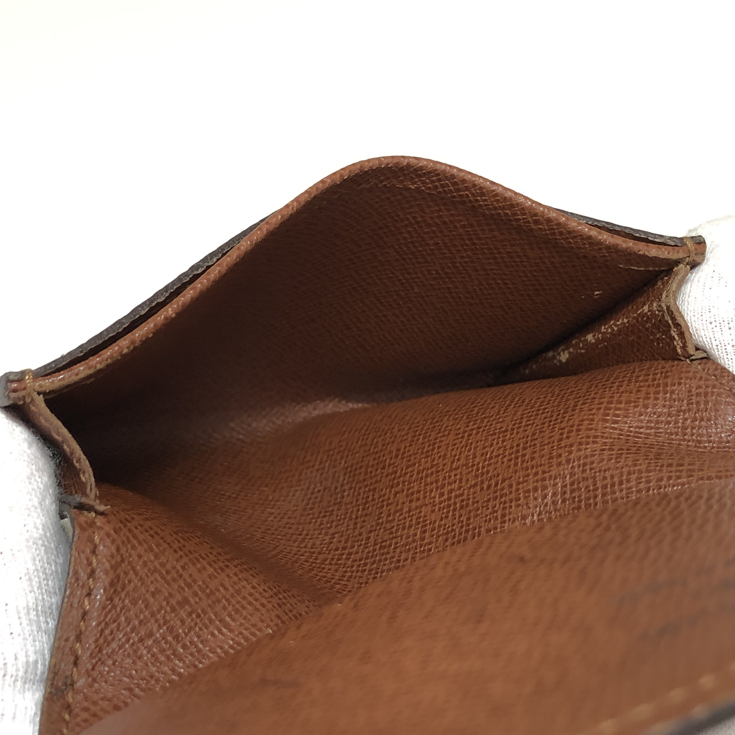 No stickiness. Louis Vuitton Monogram Enveloppe Carte de Visite M62920 Card Case CA0041 Business Card Holder Pass Case Made in Spain Card Case — view 13