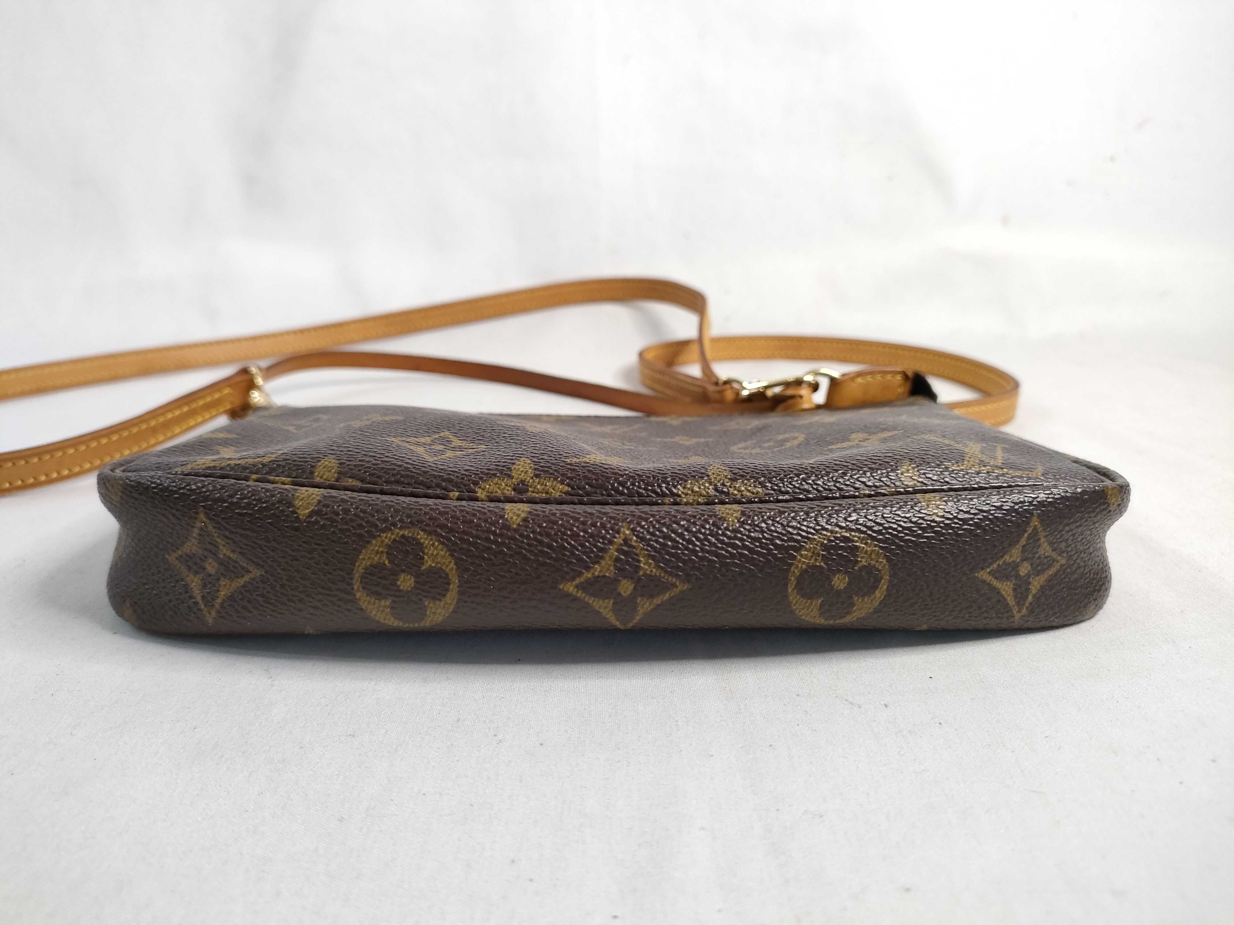 Monogram Pochette Accessoires M51980 AR0051 Brown (Alternate model strap handbag) — view 8