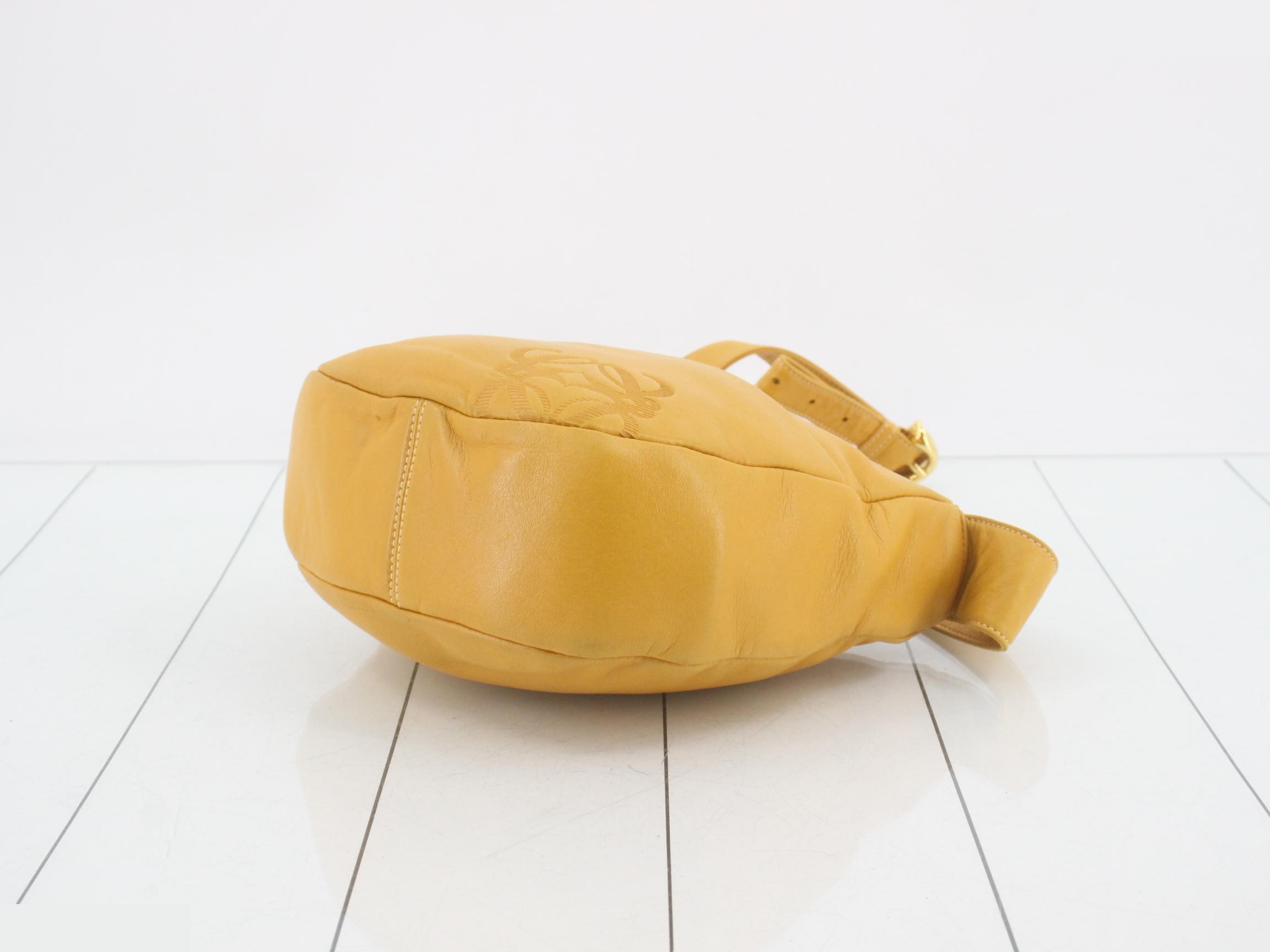 One-shoulder Anagram bag — view 6