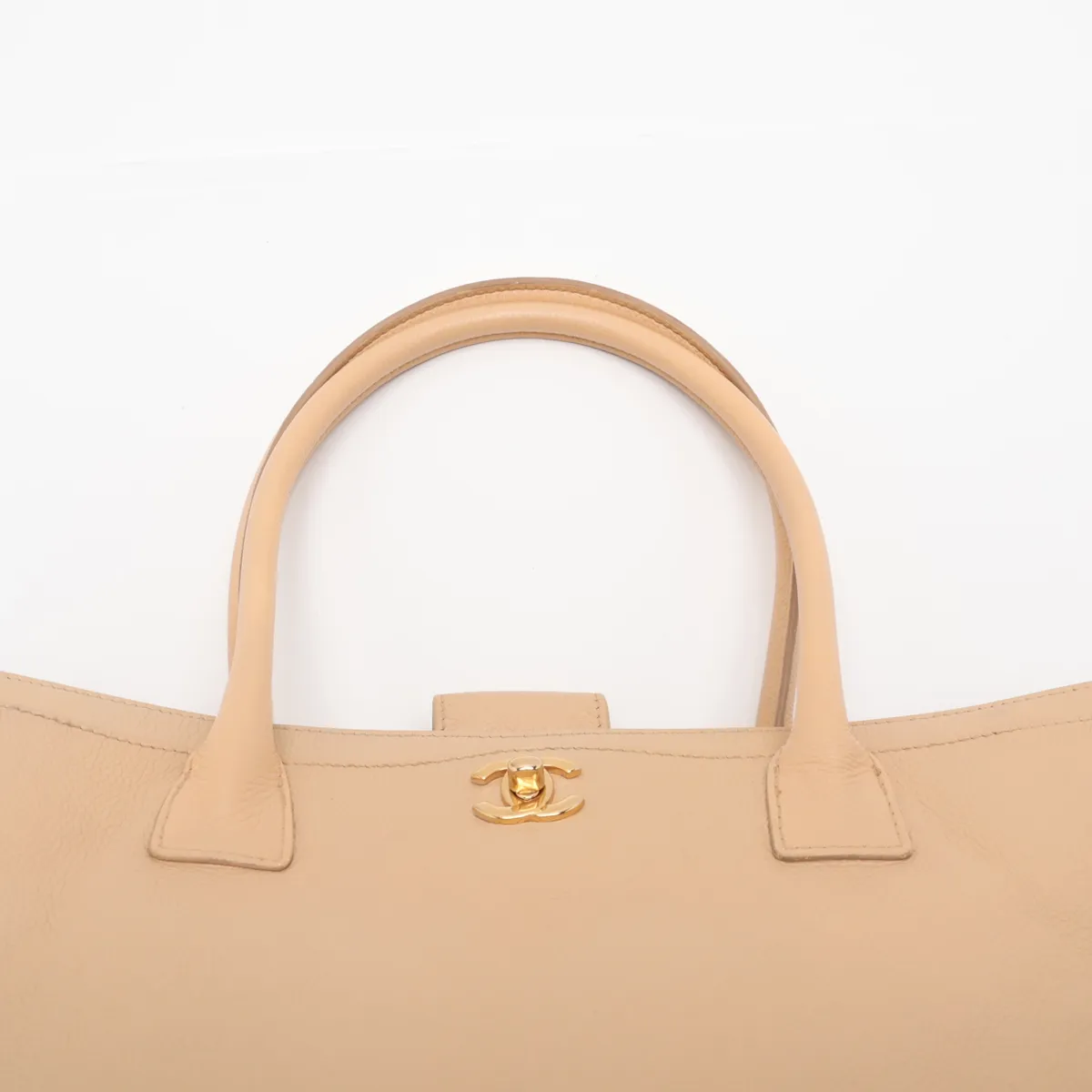 Executive Leather Tote Bag, Beige, Gold Hardware, 15934821, Serial Number 15 — view 6