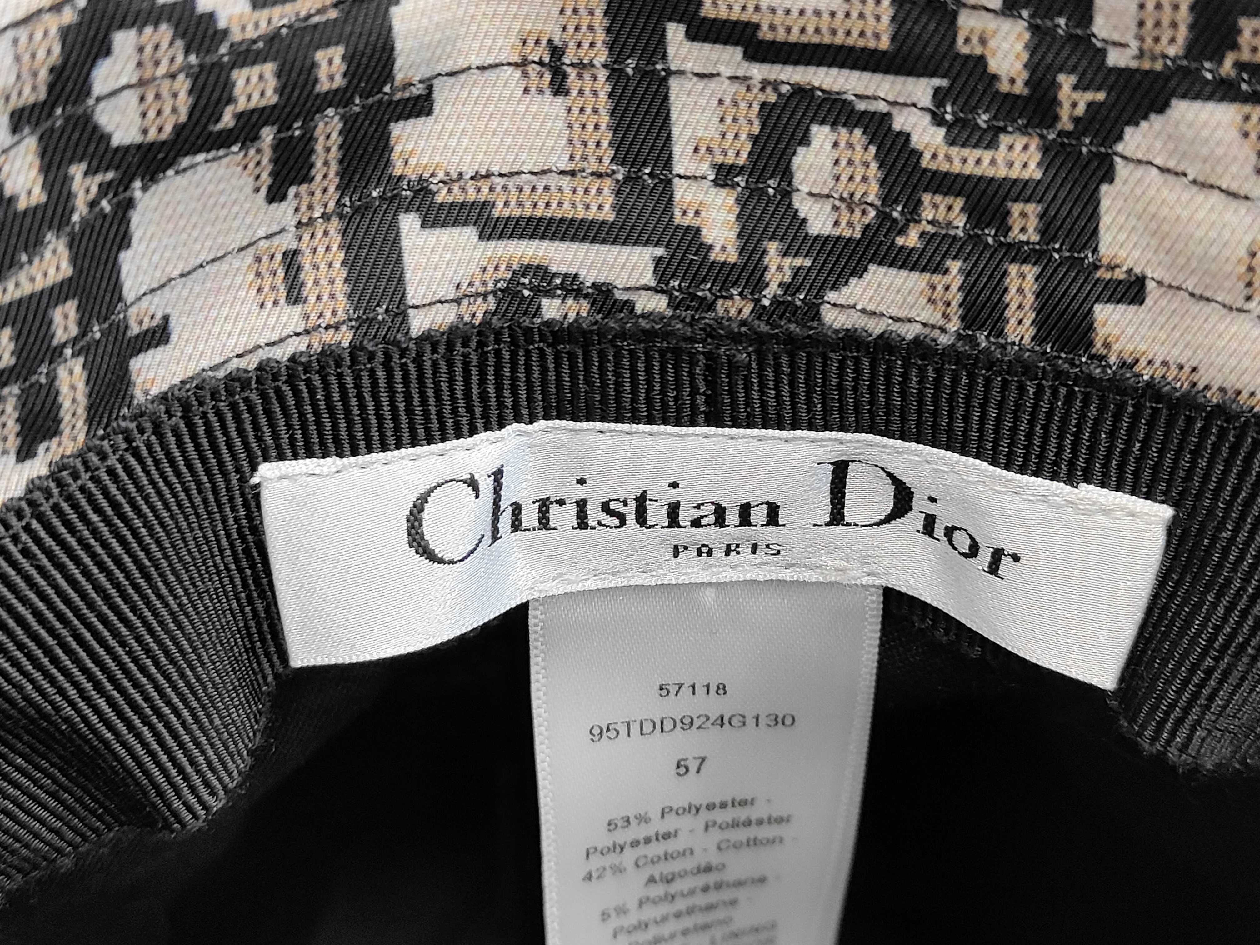 hats and other accessories — view 3