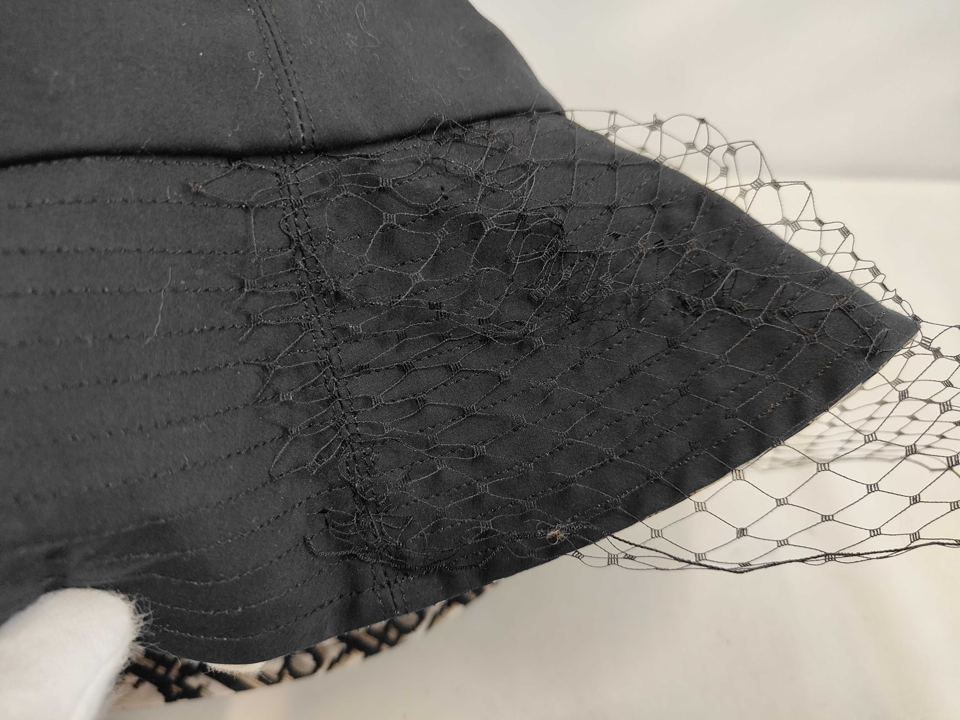 hats and other accessories — view 6