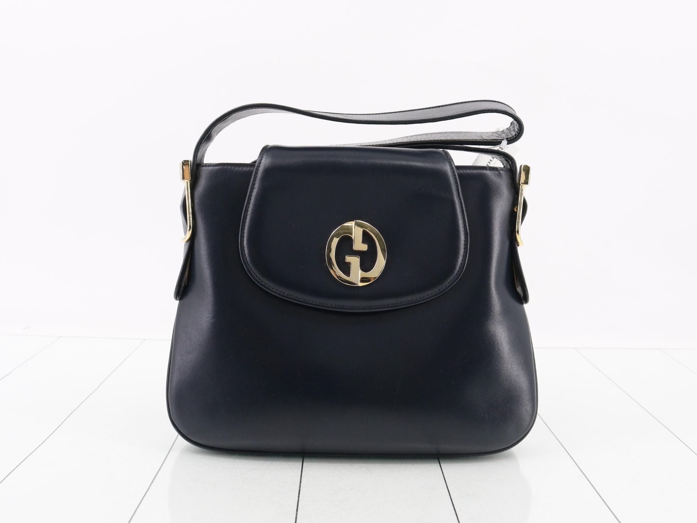 GG logo leather one-shoulder bag