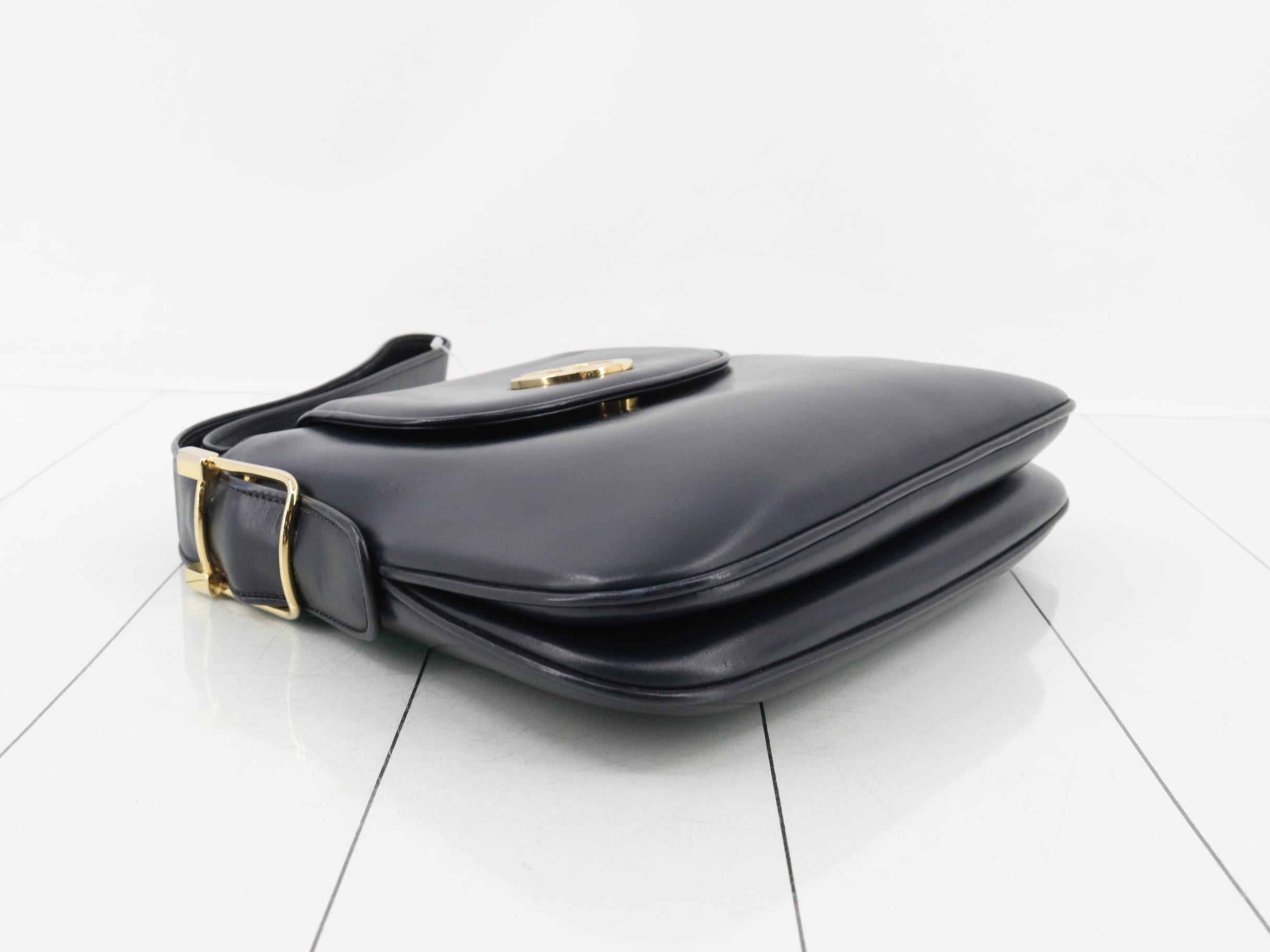 GG logo leather one-shoulder bag — view 5