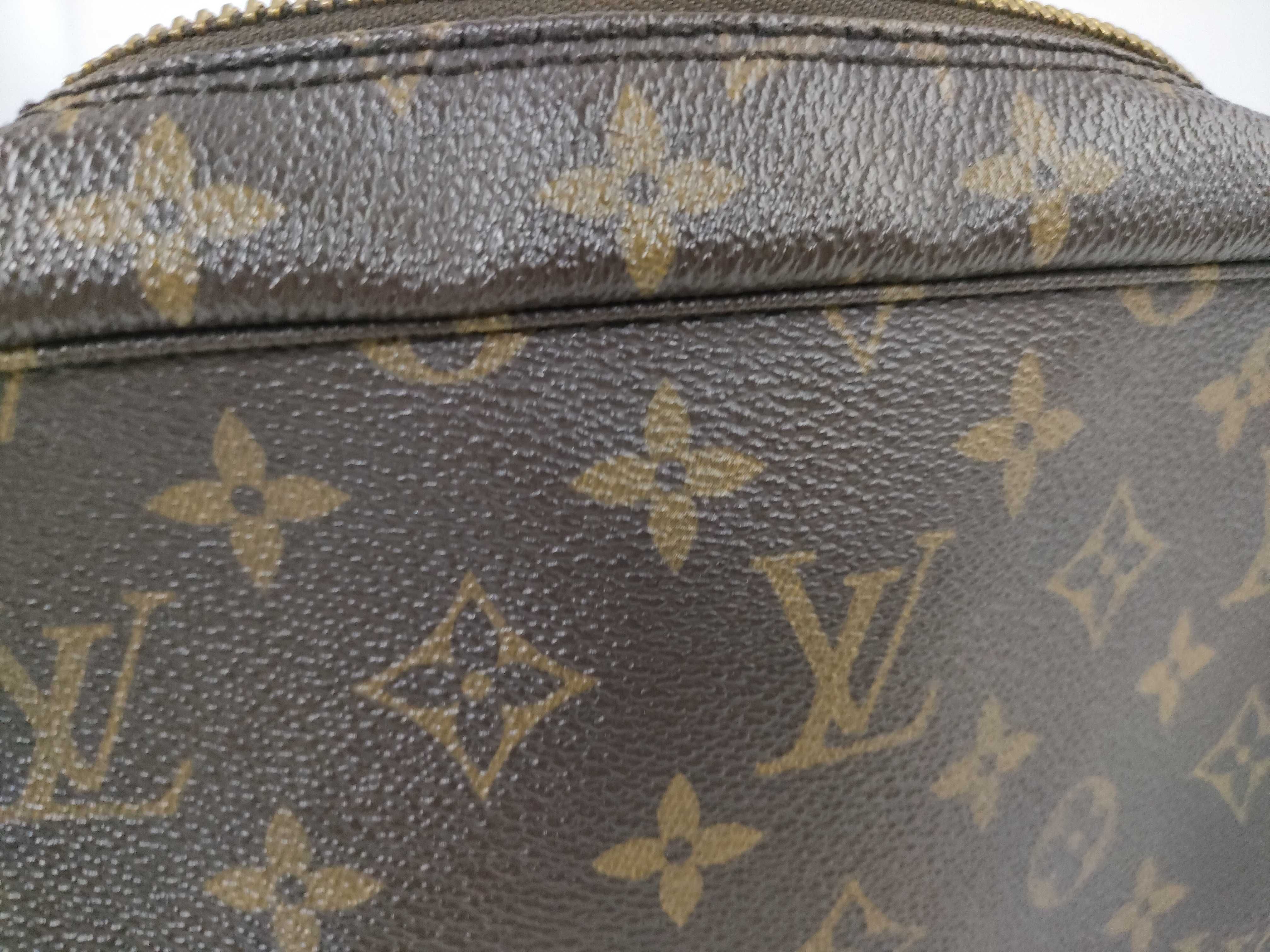 Monogram Louis Vuitton Monogram Trousses Toilette 23 Pouch — view 12