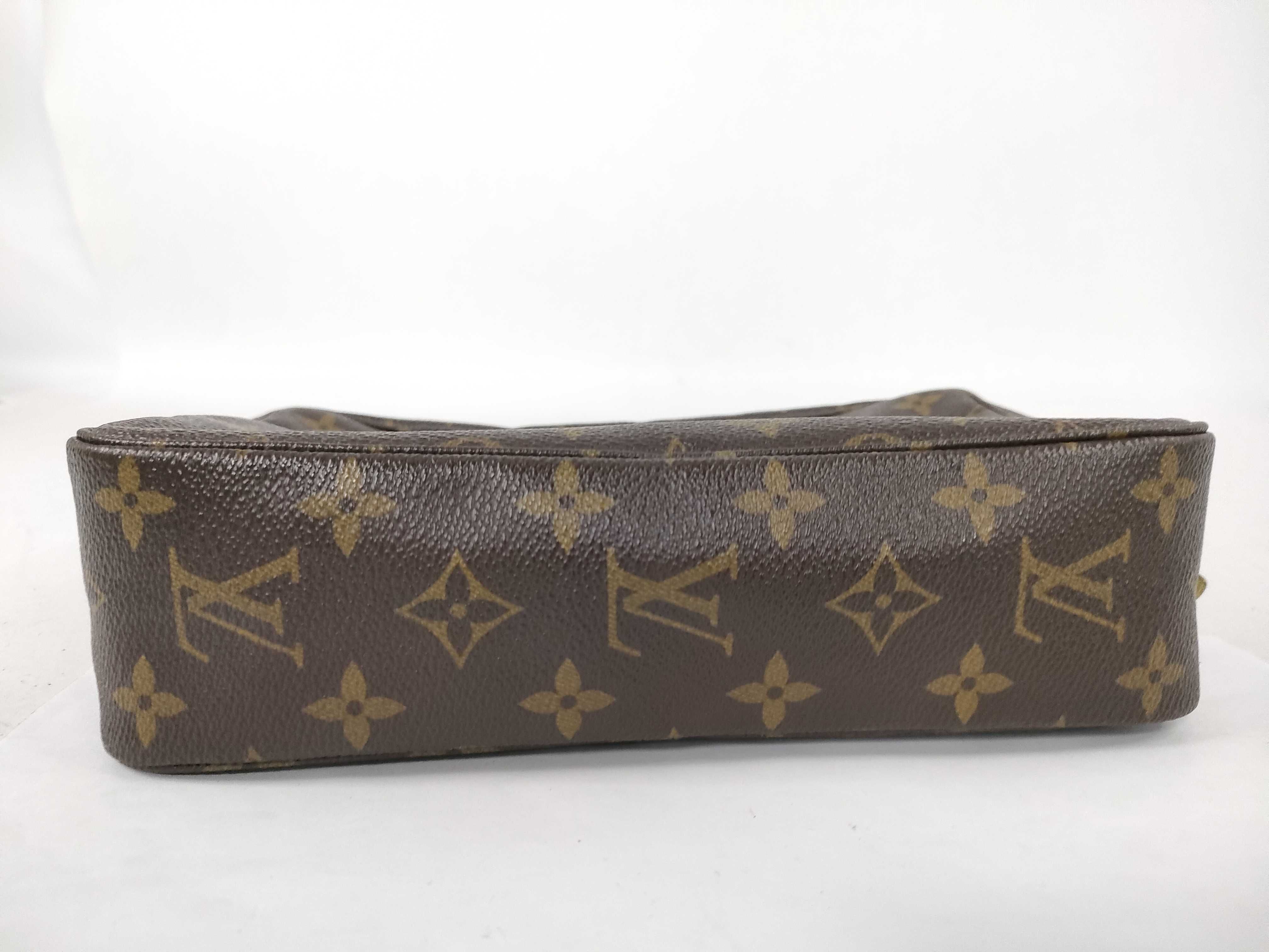 Monogram Louis Vuitton Monogram Trousses Toilette 23 Pouch — view 4