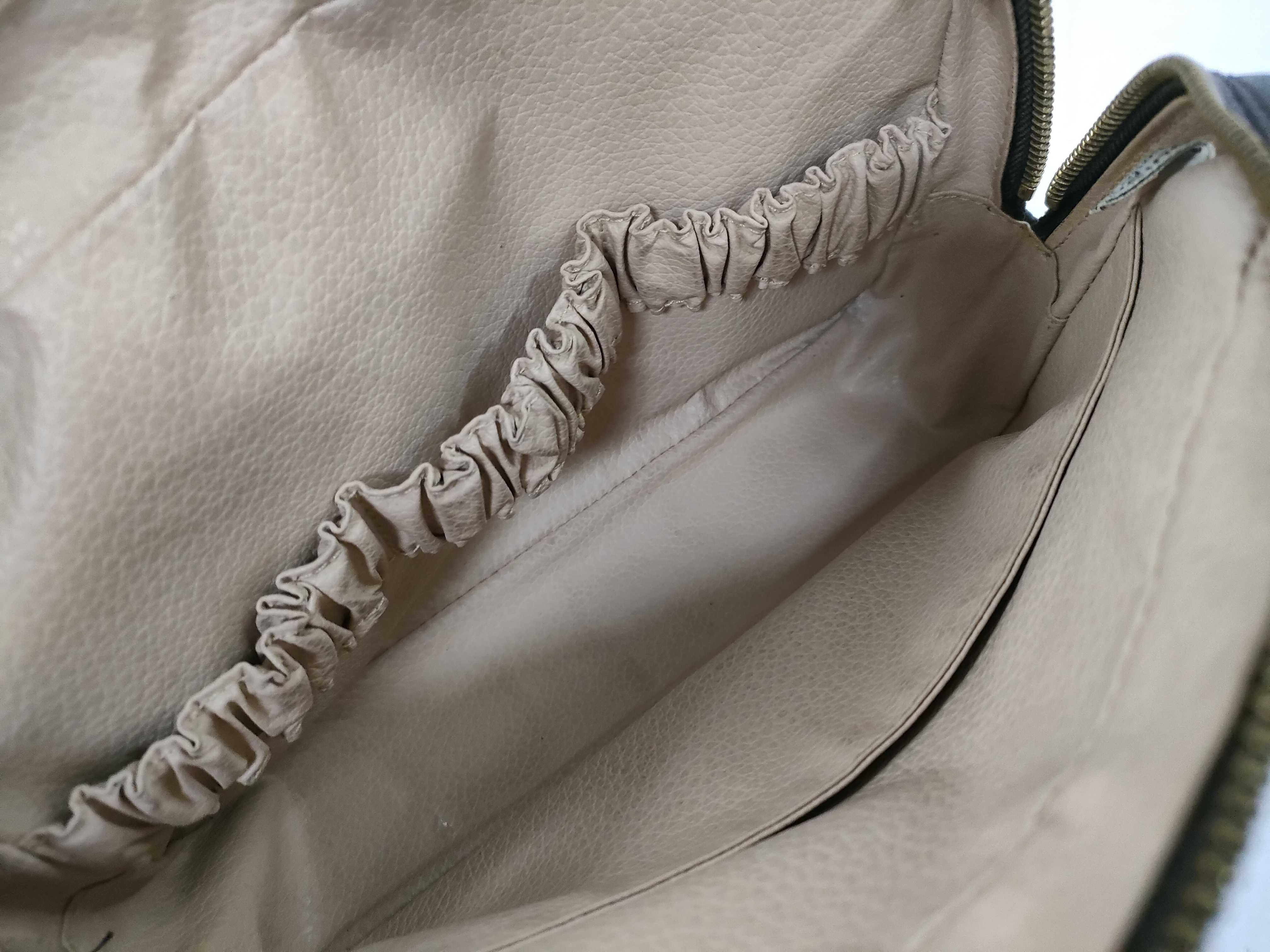 Monogram Louis Vuitton Monogram Trousses Toilette 23 Pouch — view 6