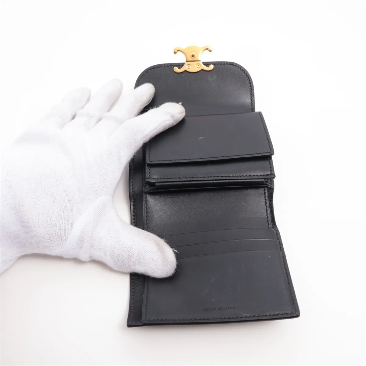 Small Trifold Wallet Leather Compact Wallet Black — view 4