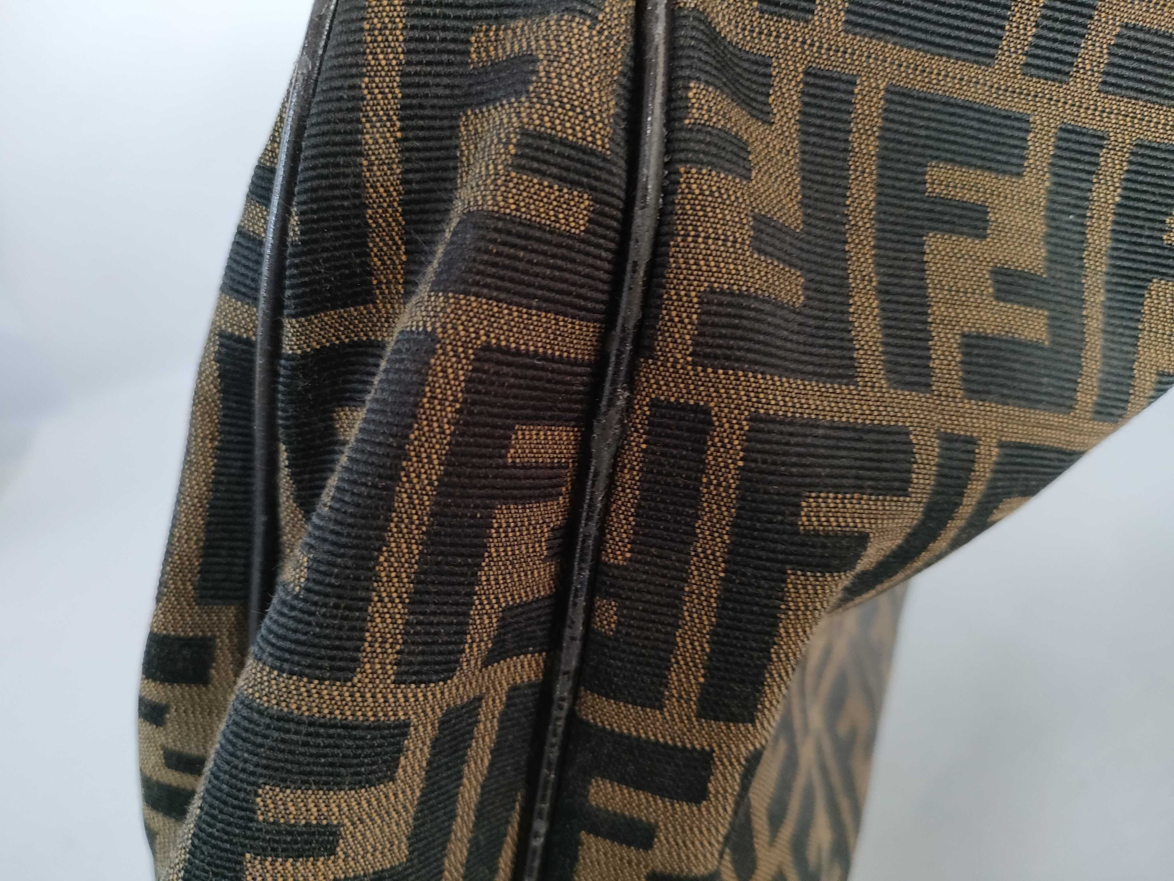 Zucca pattern Fendi Mamma Bucket shoulder bag Zucca pattern FF hardware Nylon canvas Brown shoulder bag — view 15