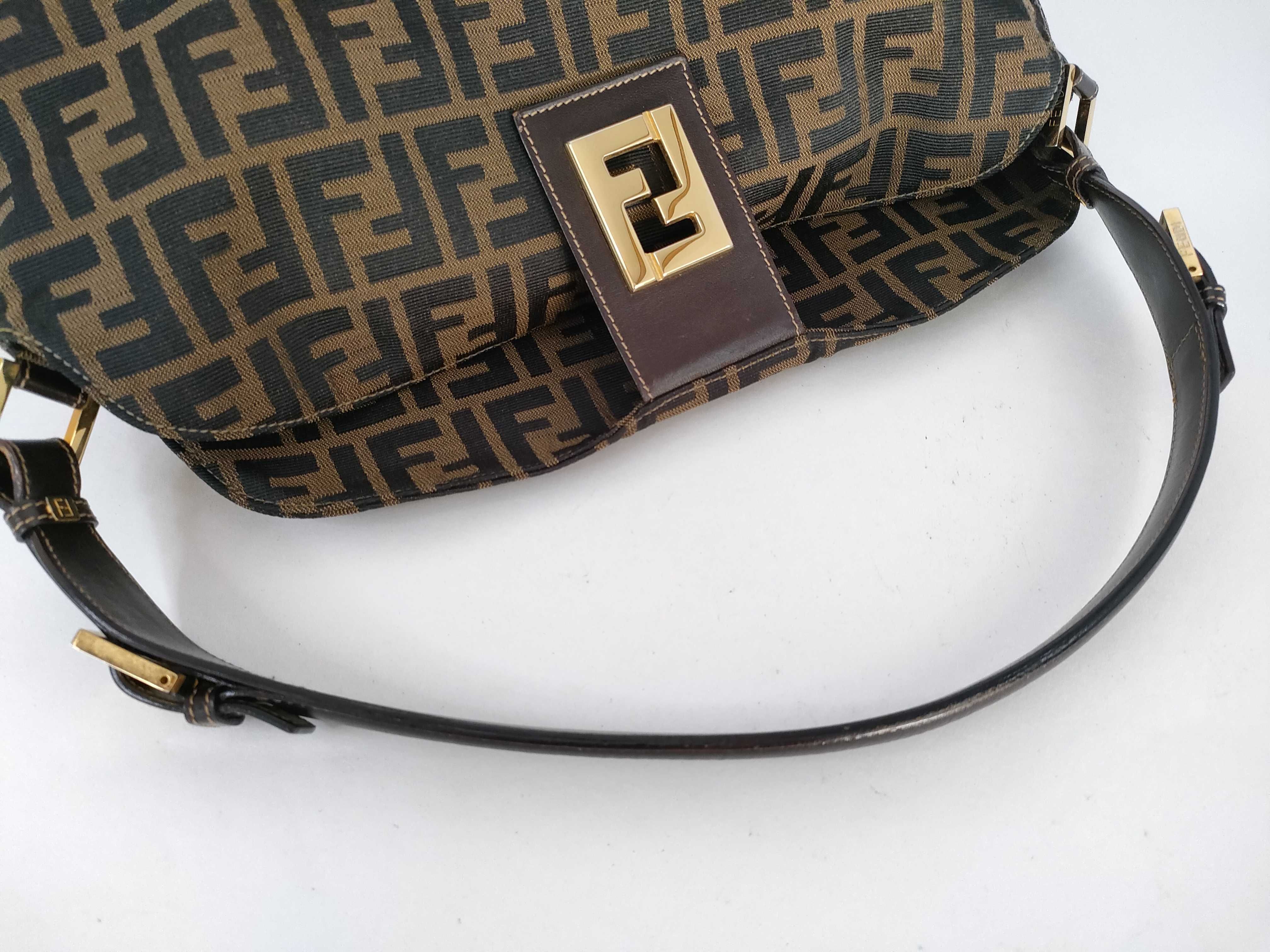 Zucca pattern Fendi Mamma Bucket shoulder bag Zucca pattern FF hardware Nylon canvas Brown shoulder bag — view 3
