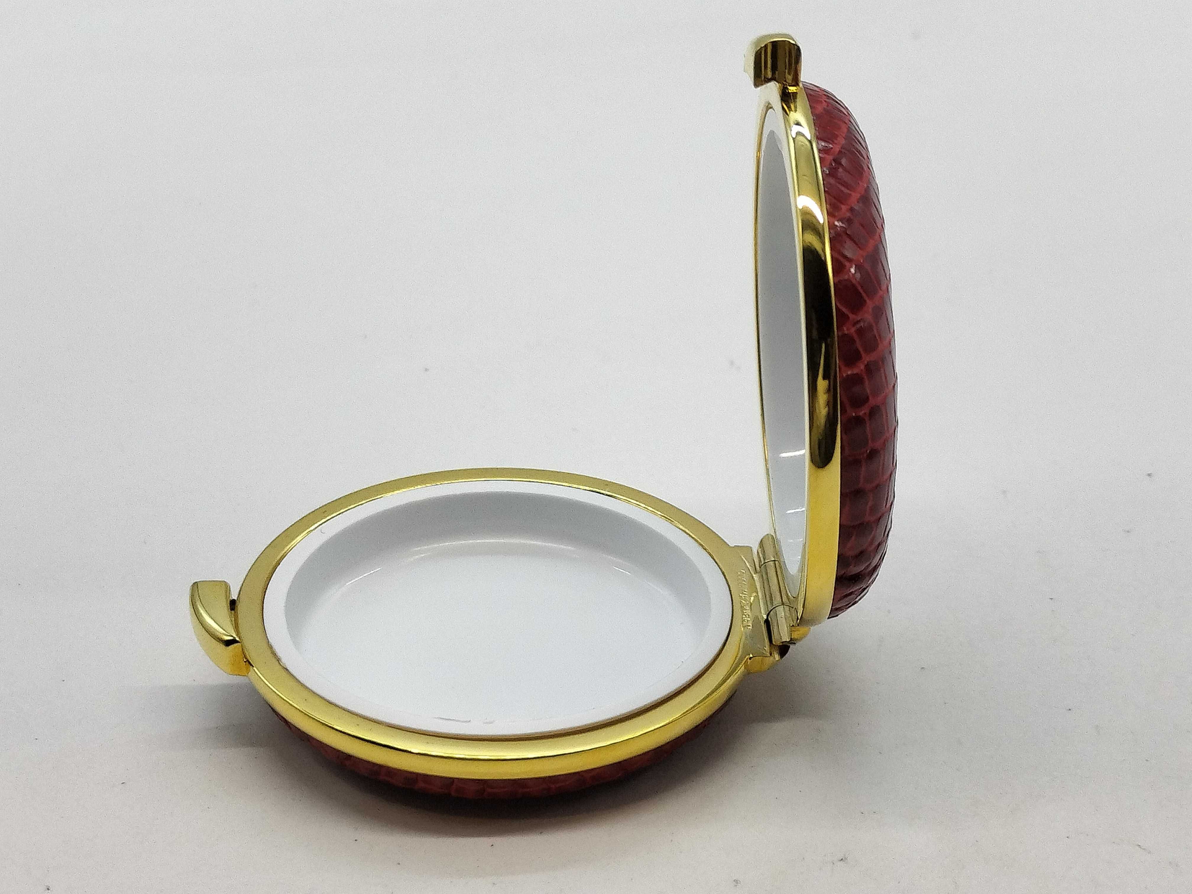 small item case, pill case, jelly case, and other small items — view 5