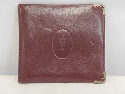Must Line Bi-fold Wallet