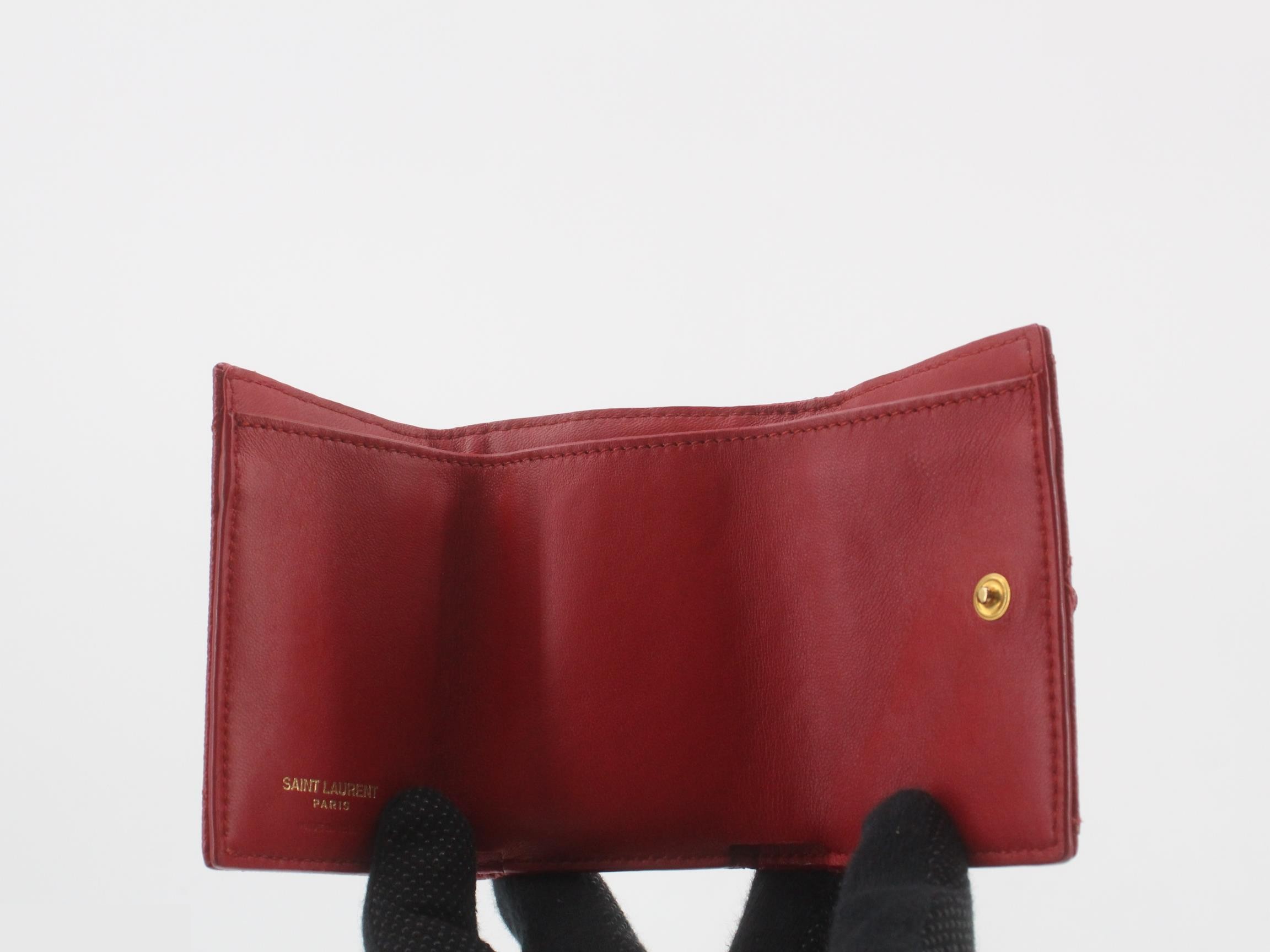 logo wallet — view 4