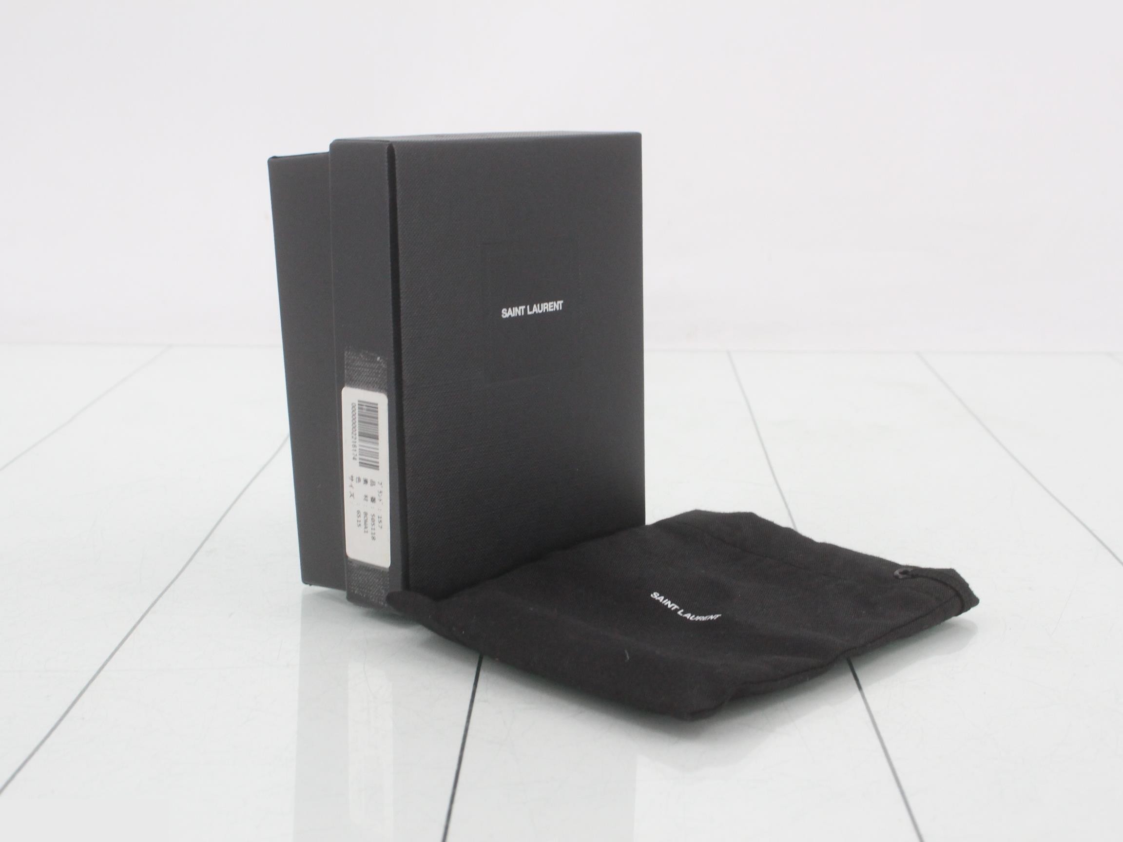 logo wallet — view 5