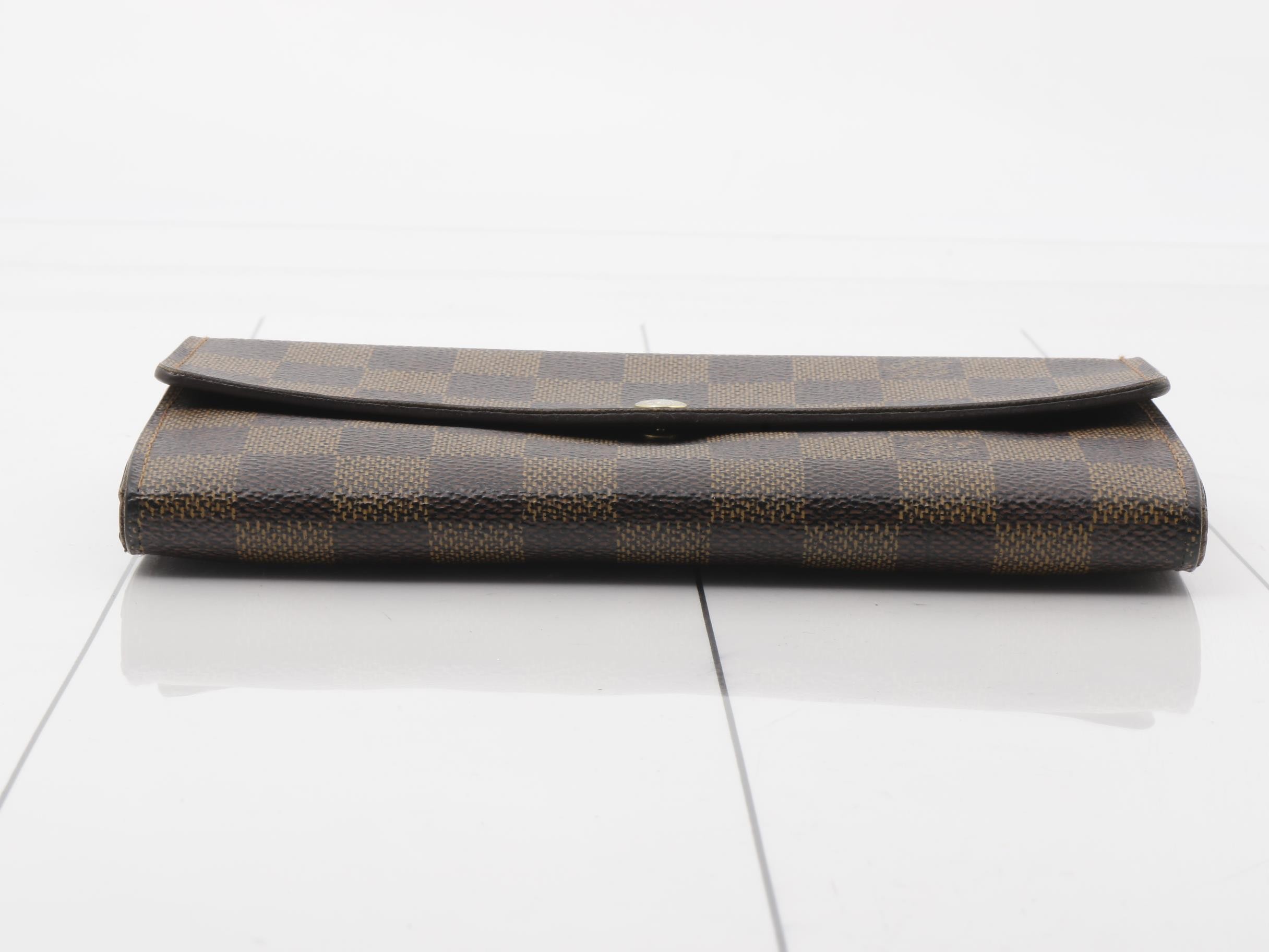 Long wallet with initials — view 3