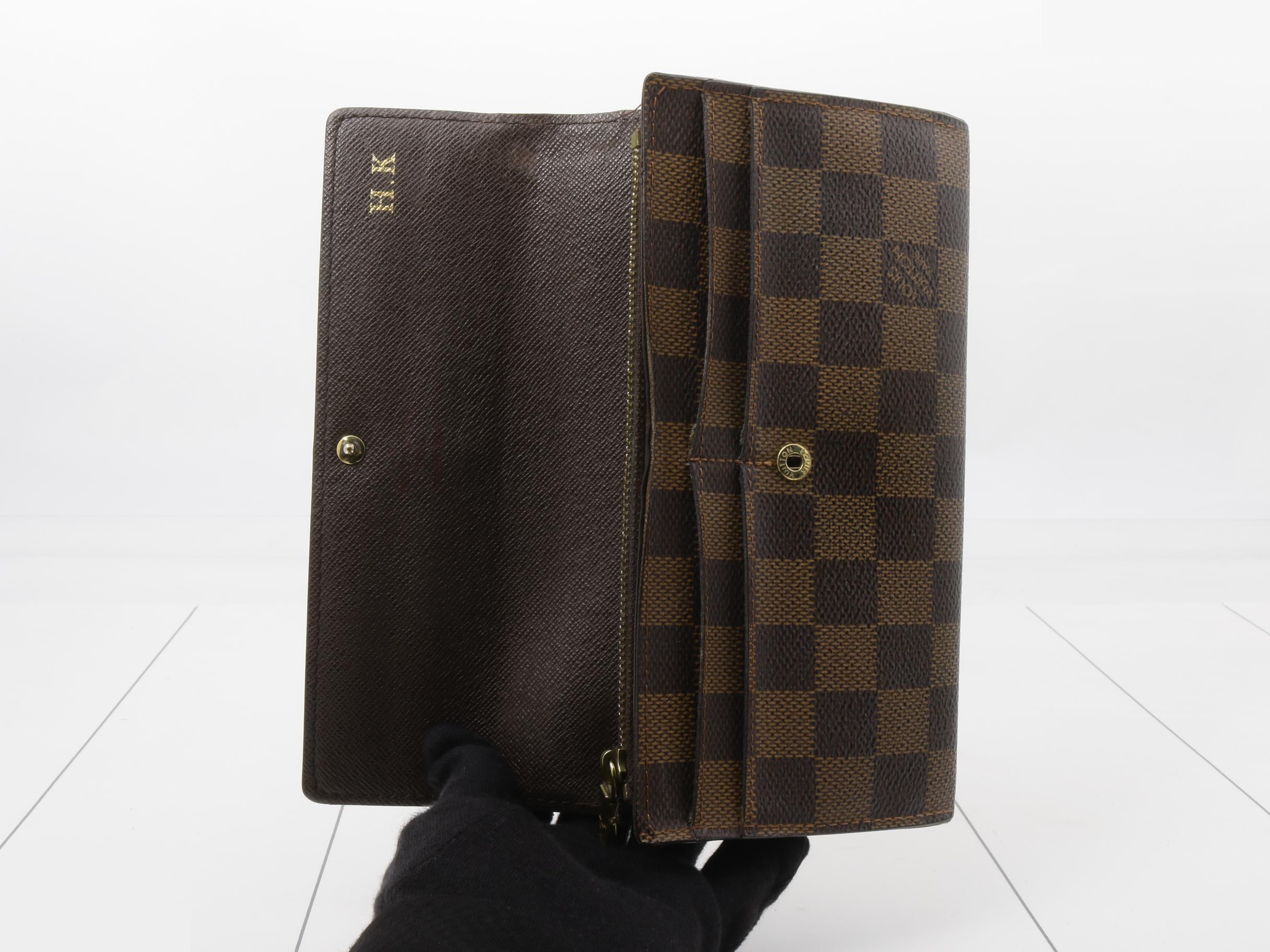 Long wallet with initials — view 4