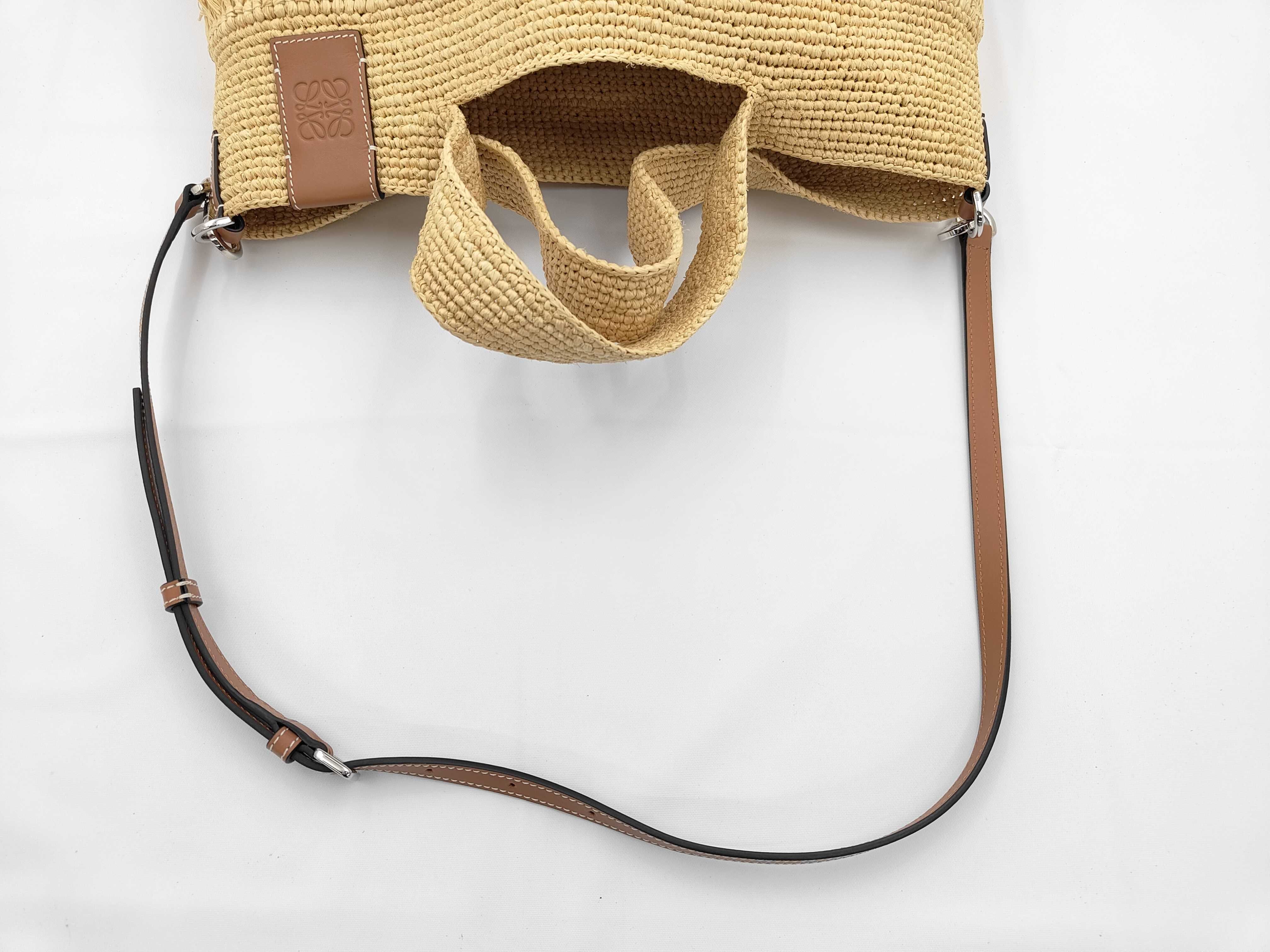 handbag — view 3