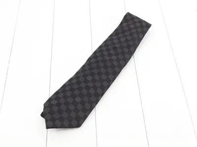 tie
