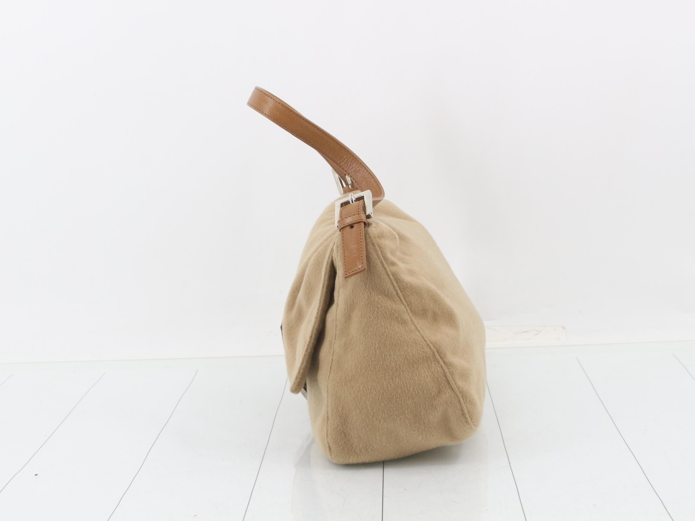 Other lines: Bags & Handbags - Mamma Bucket Belt - Beige — view 3