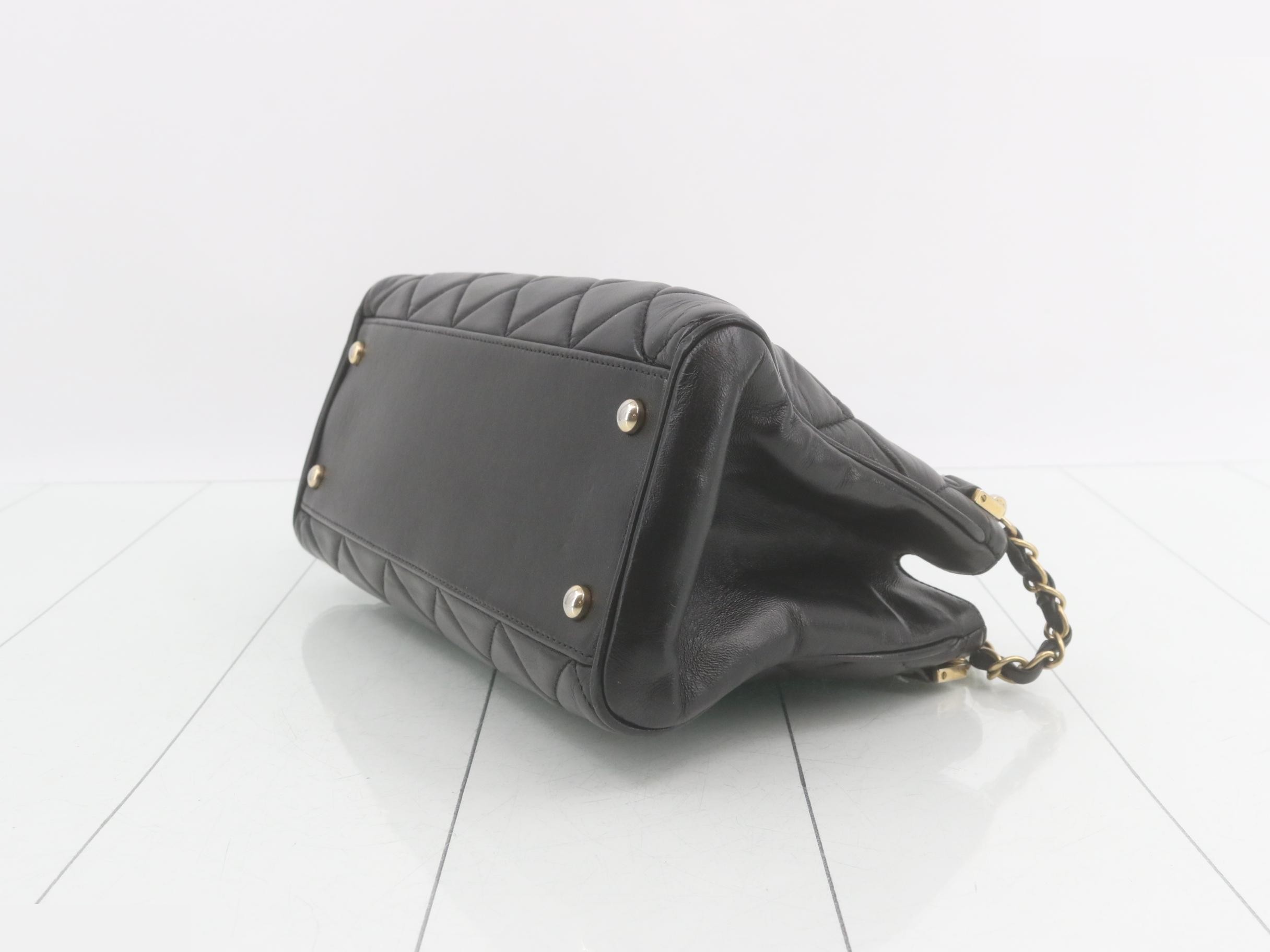 Leather Turnlock Chain Semi-Shoulder Bag — view 6