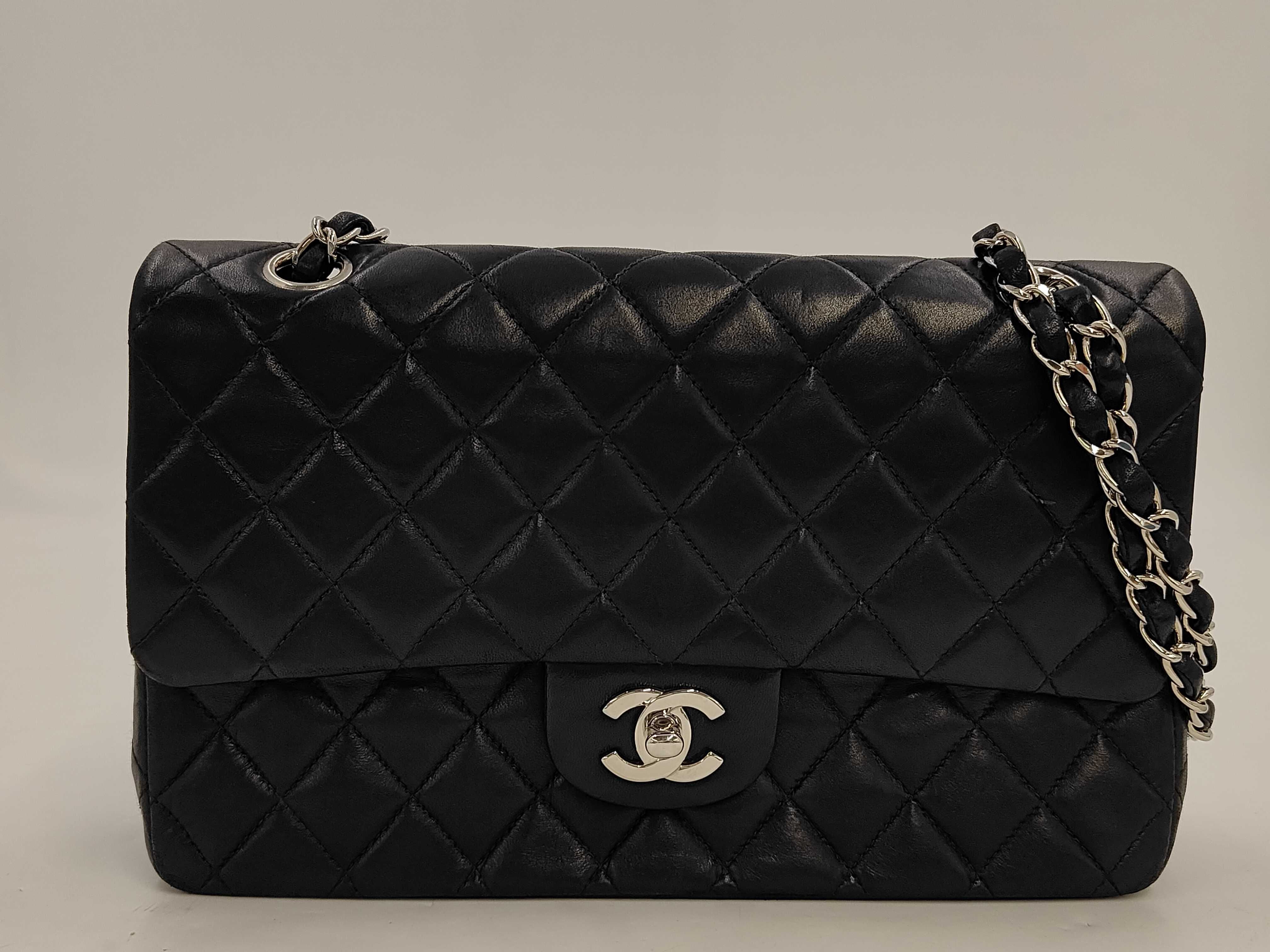 Matelassé Chain Lambskin Shoulder Bag