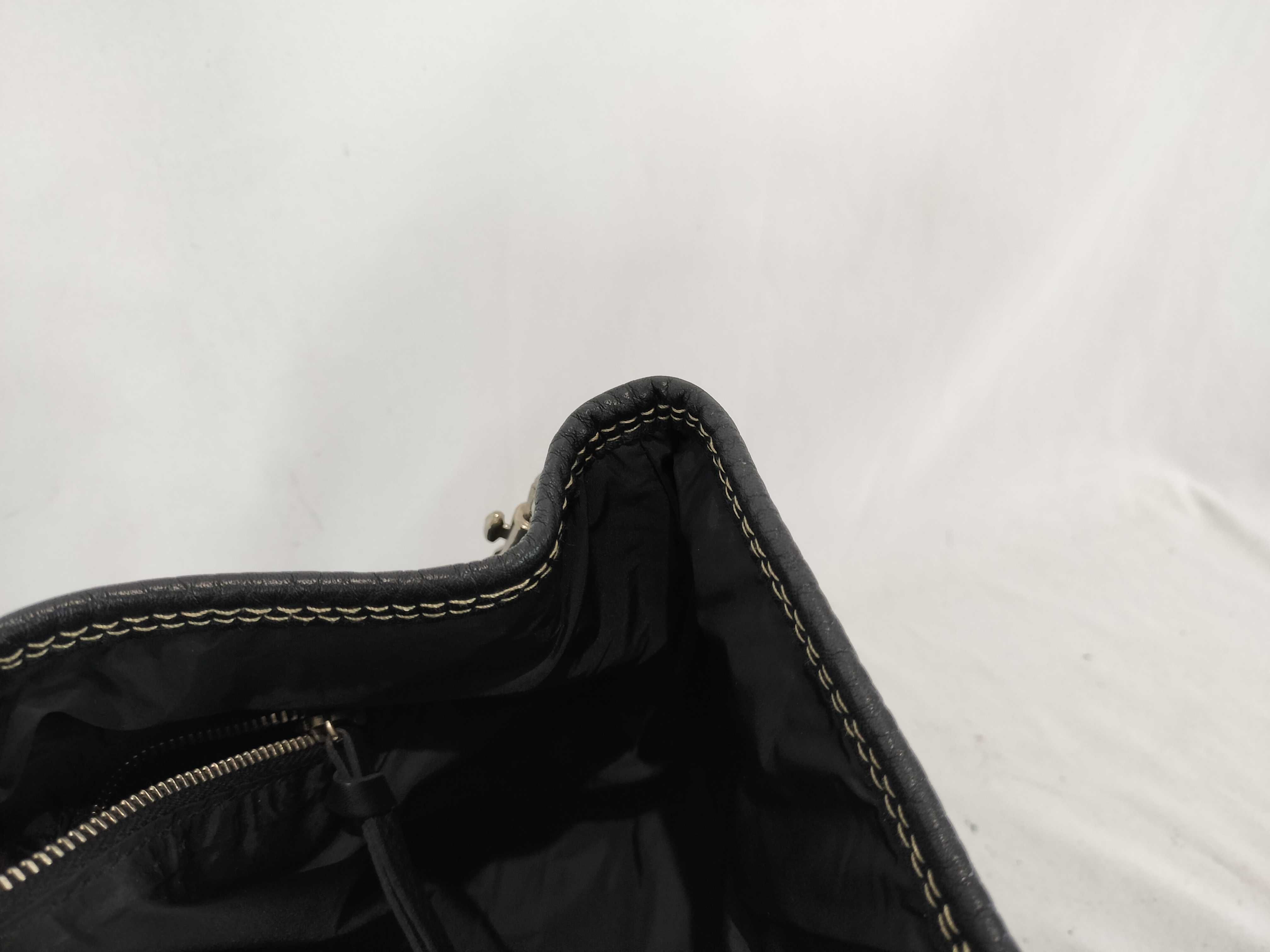 Leather One-Shoulder Bag Handbag — view 11