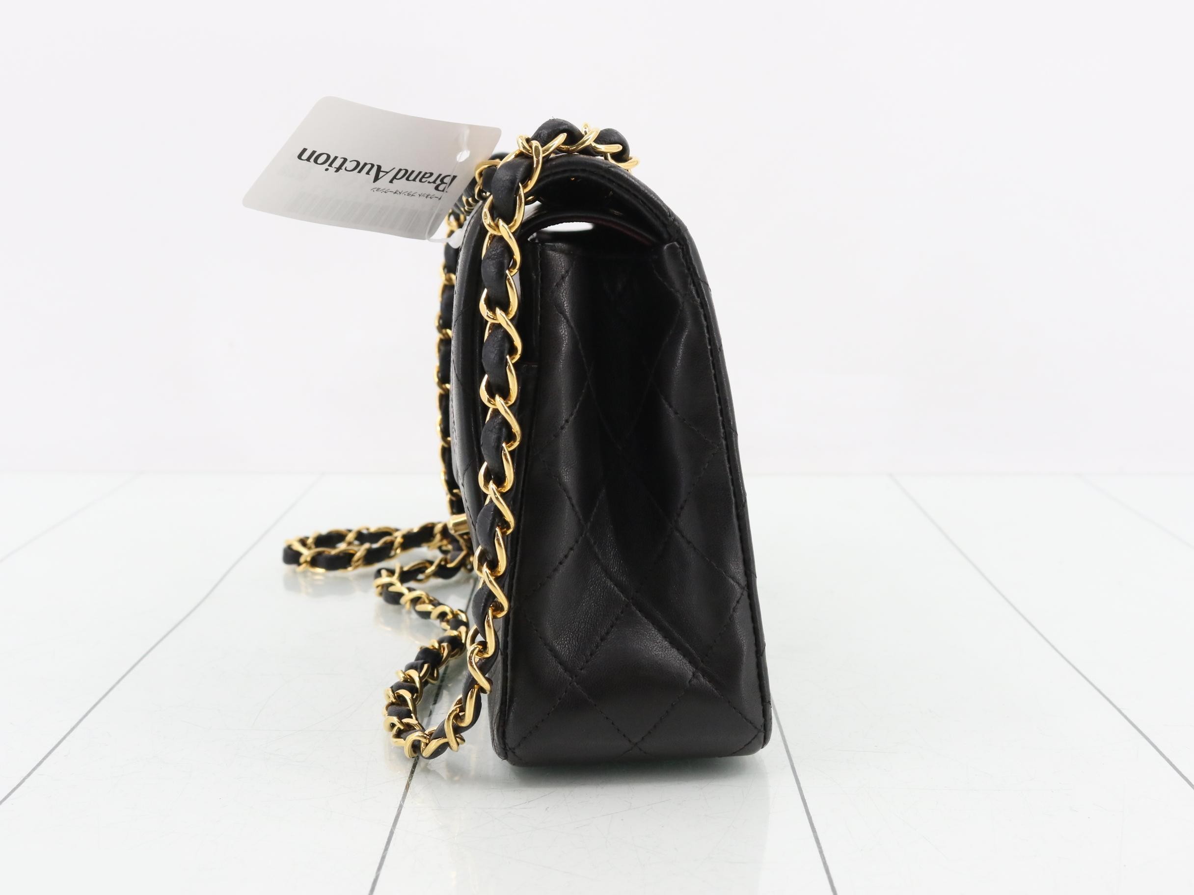 Matelassé 25 Double Flap Double Chain Shoulder Bag — view 3