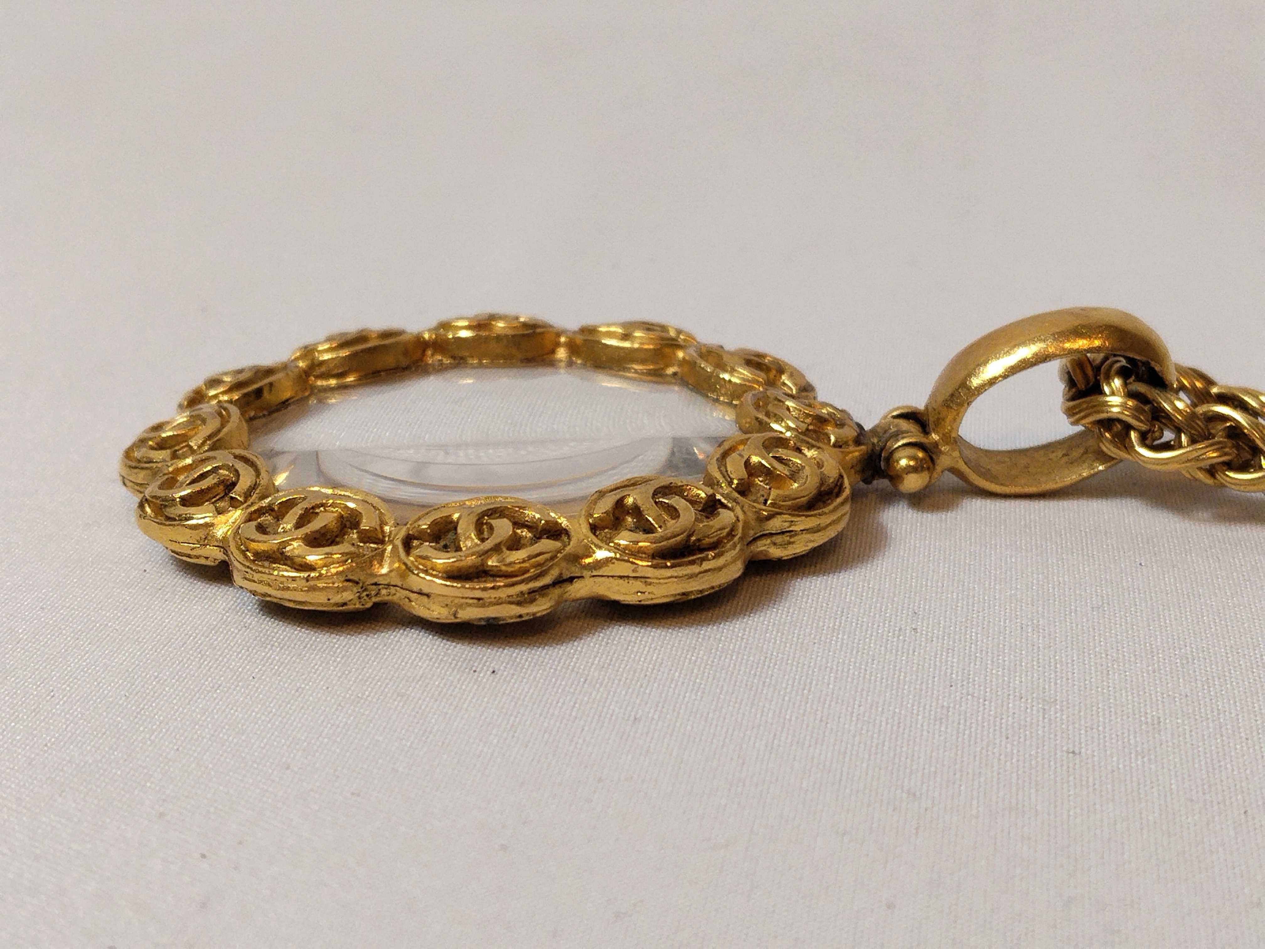 95A Magnifying Glass Necklace — view 3