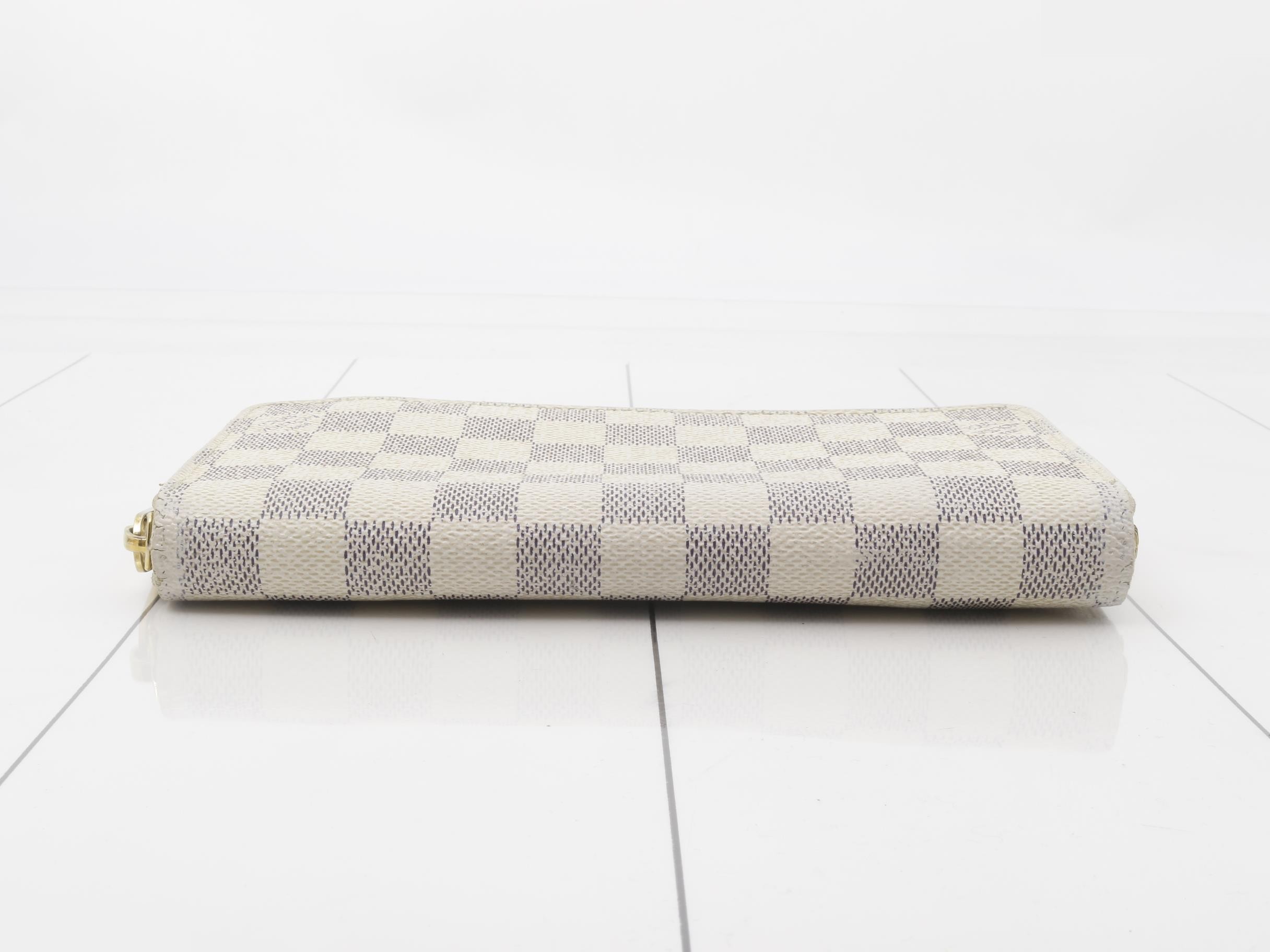 Zippy Wallet — view 3