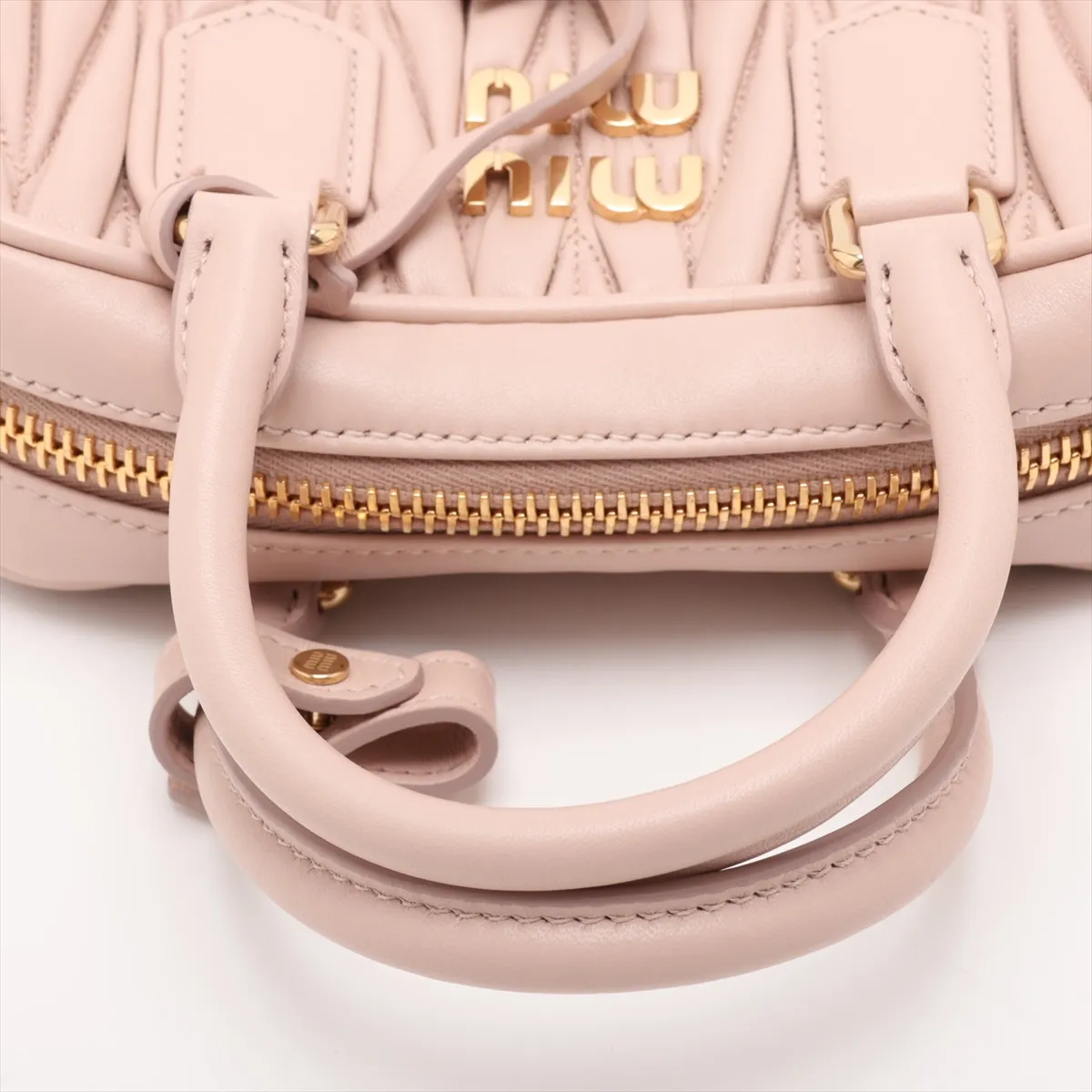Matelassé Arcadi Leather 2-Way Handbag, Beige, 5BB123 — view 5