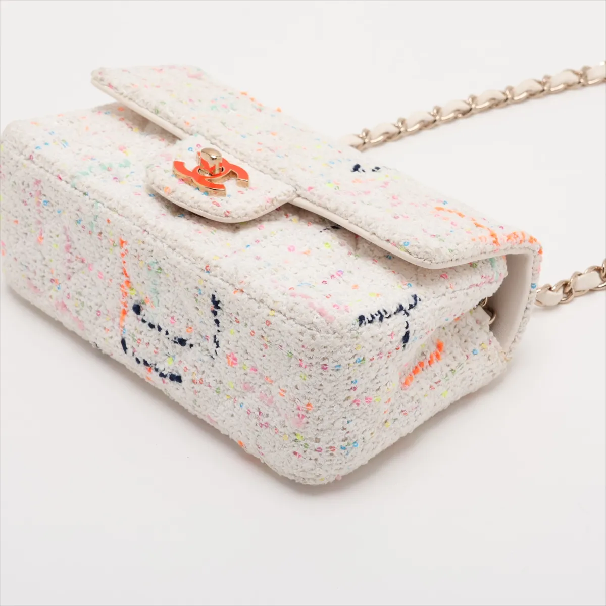 Mini Matelassé 20 Tweed Single Flap Single Chain Bag, White with Gold Hardware, K1XE5605, Random Plate, A69900 — view 3