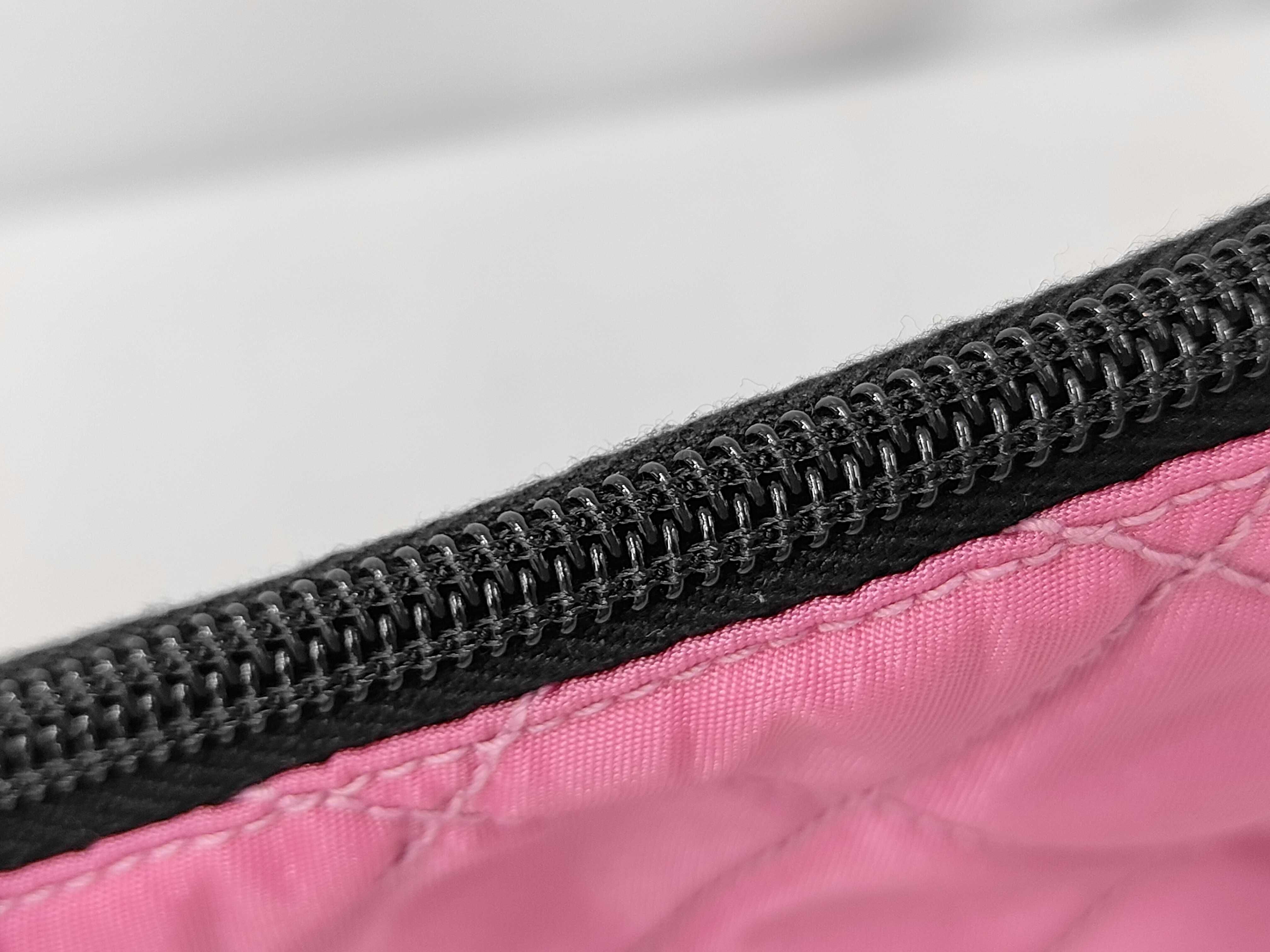 pouch — view 5