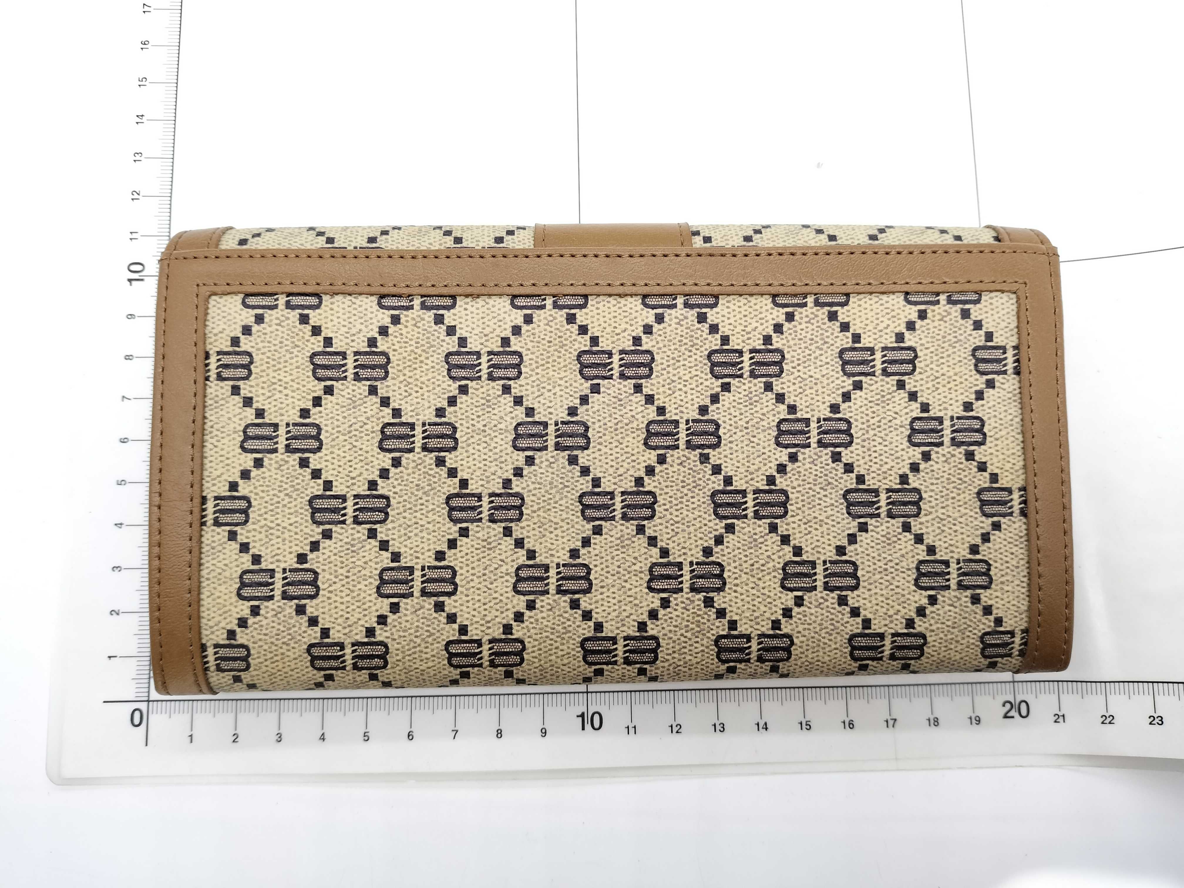 long wallet — view 2