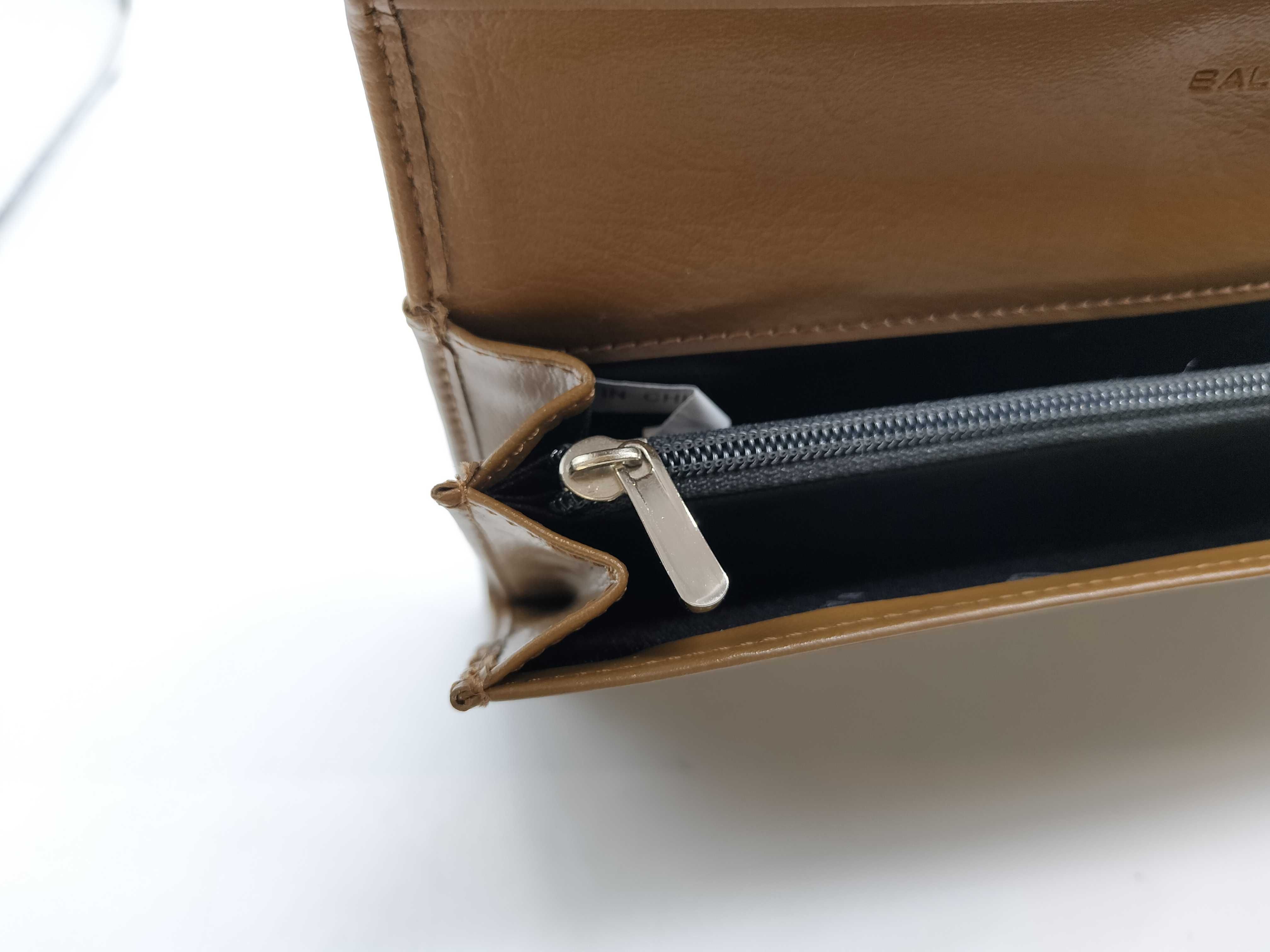 long wallet — view 10
