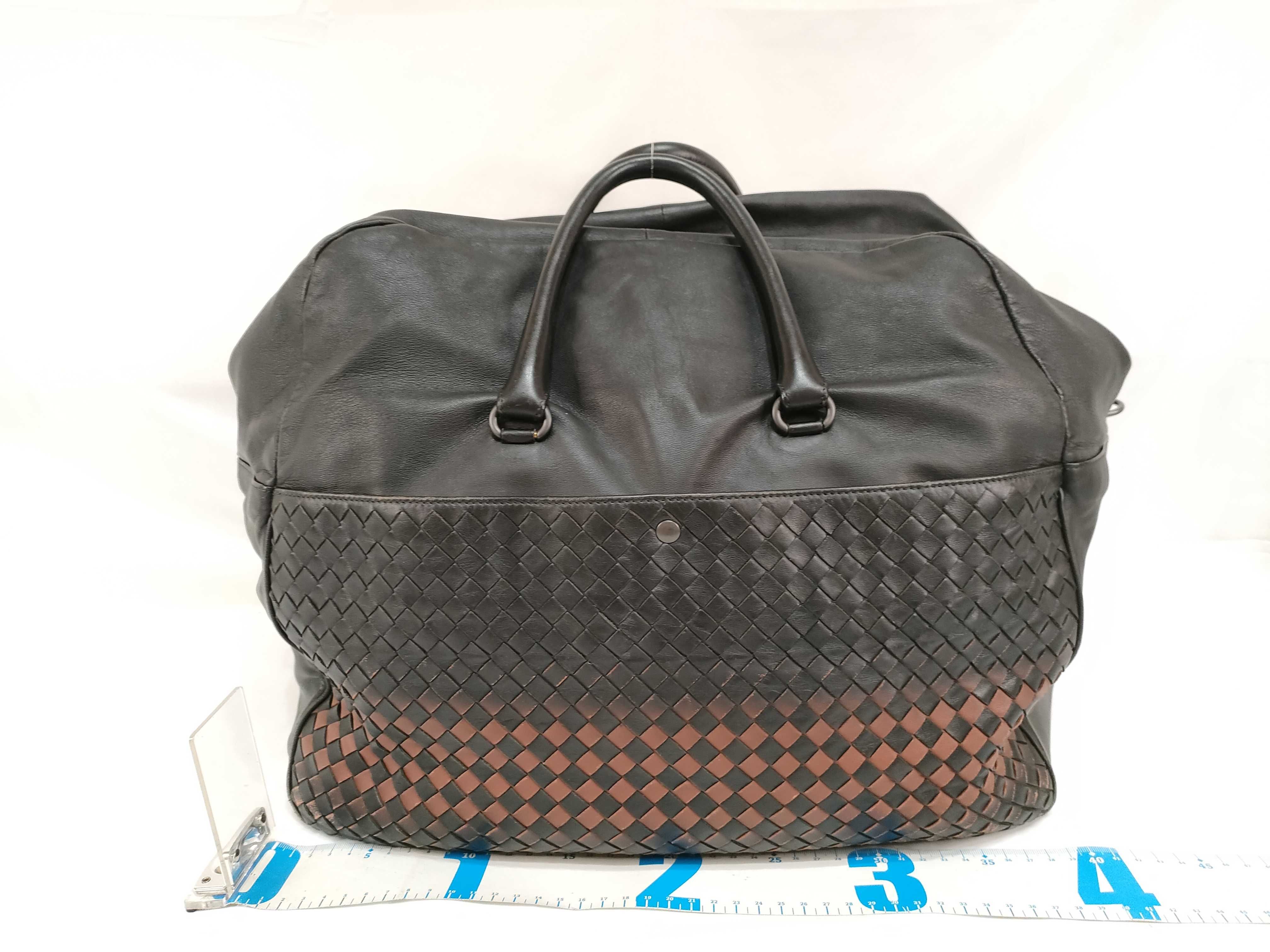 Intrecciato Boston Bag — view 2